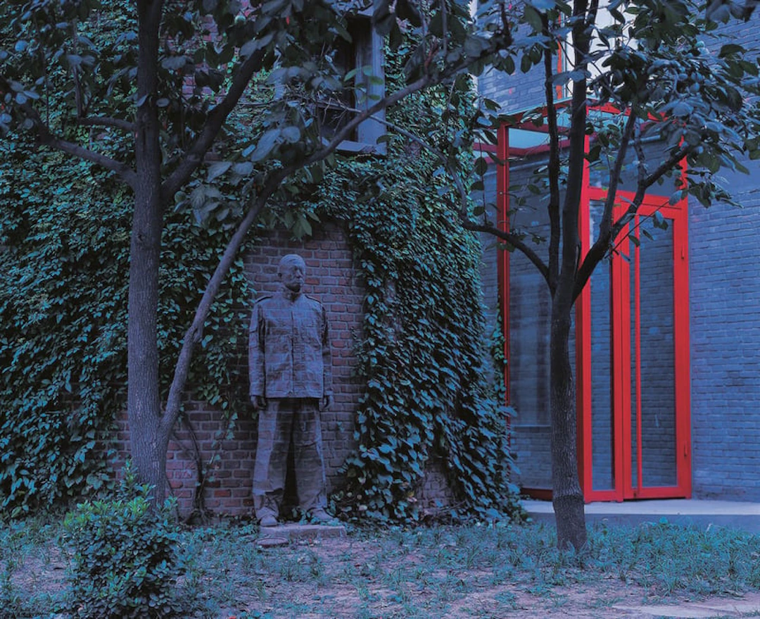 Liu Bolin - Contemporary Photographer - Hiding in the City No. 14