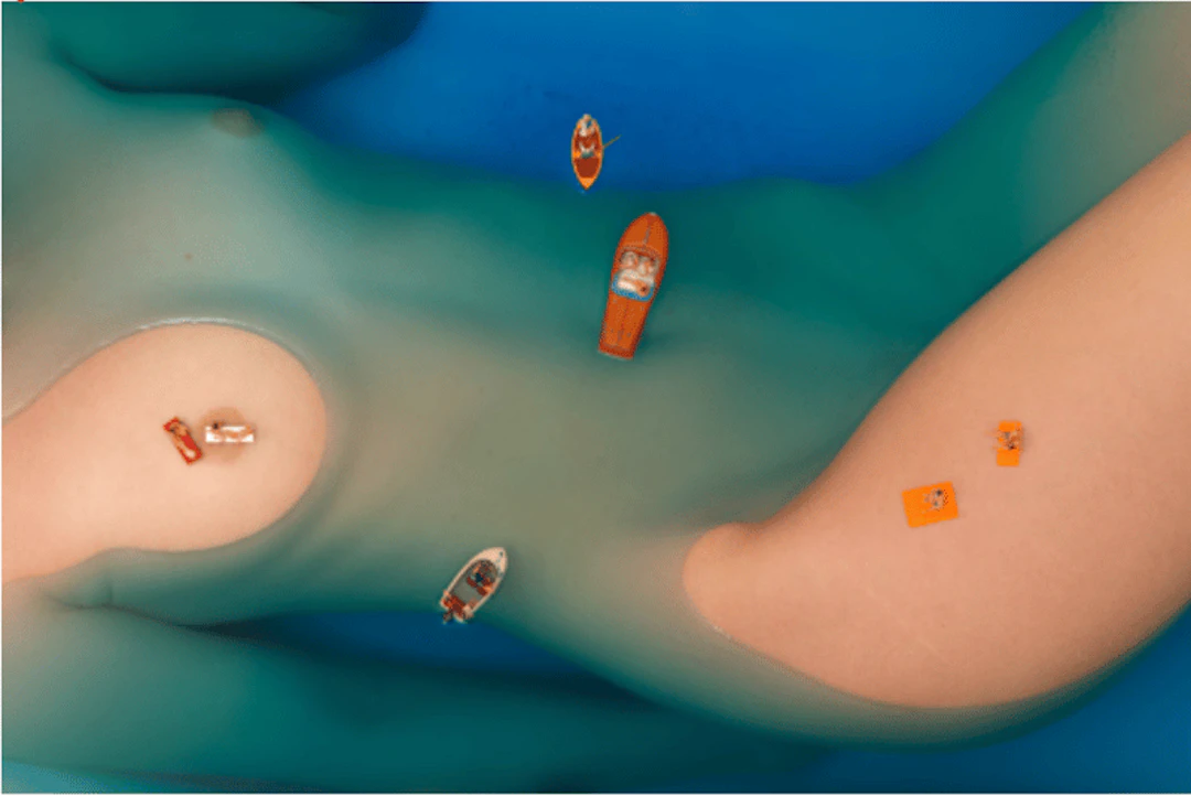 J. Leo - Contemporary Photographer - Le lagon bleu
