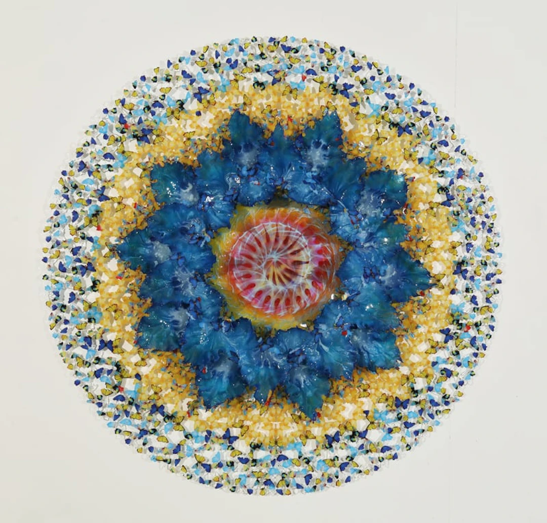 Annalu - Contemporary Sculptor - Dreamcatcher lotus light on