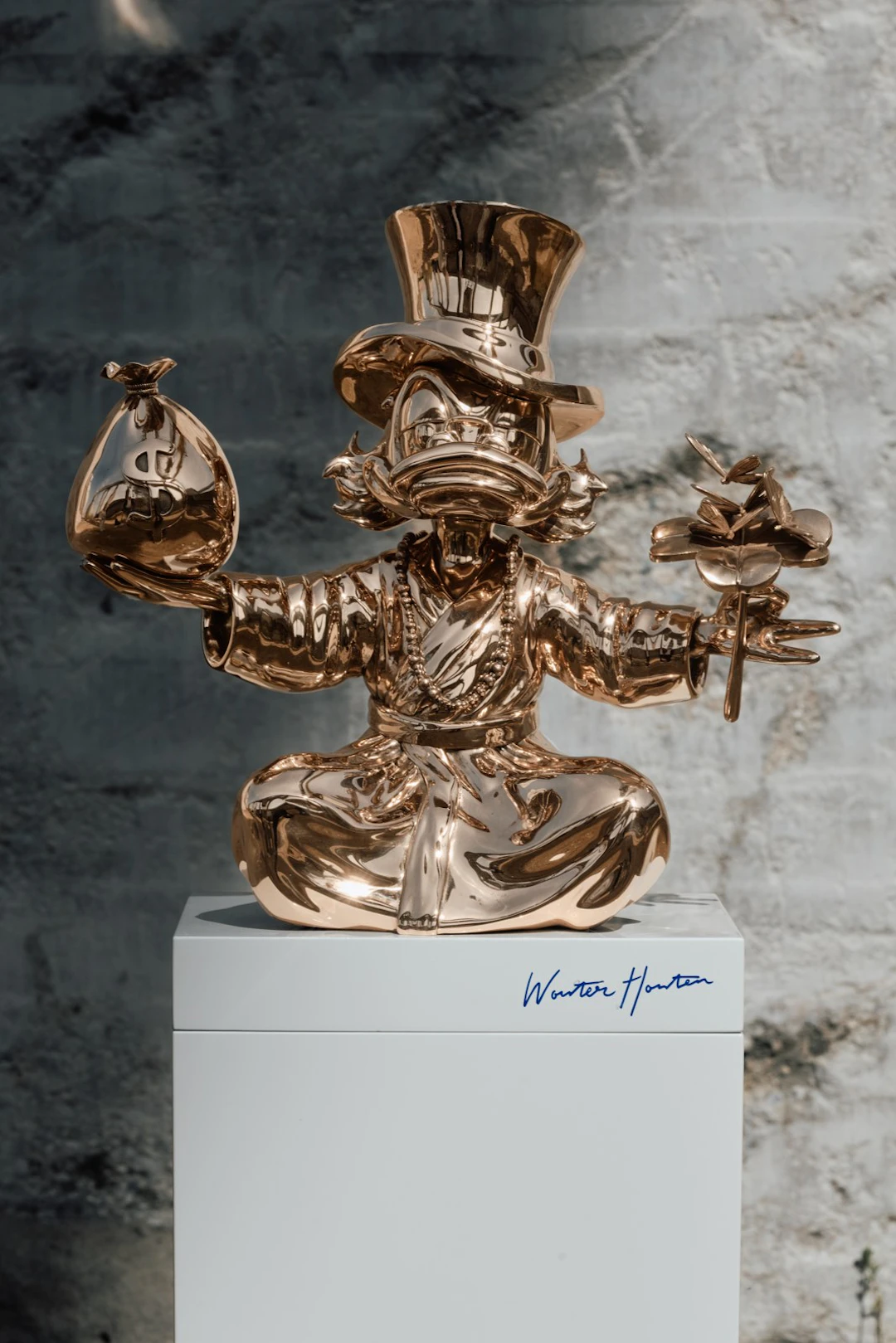 Wouter Houten – Bronze Sculptor Inspired by Pop Art and Culinary Artistry