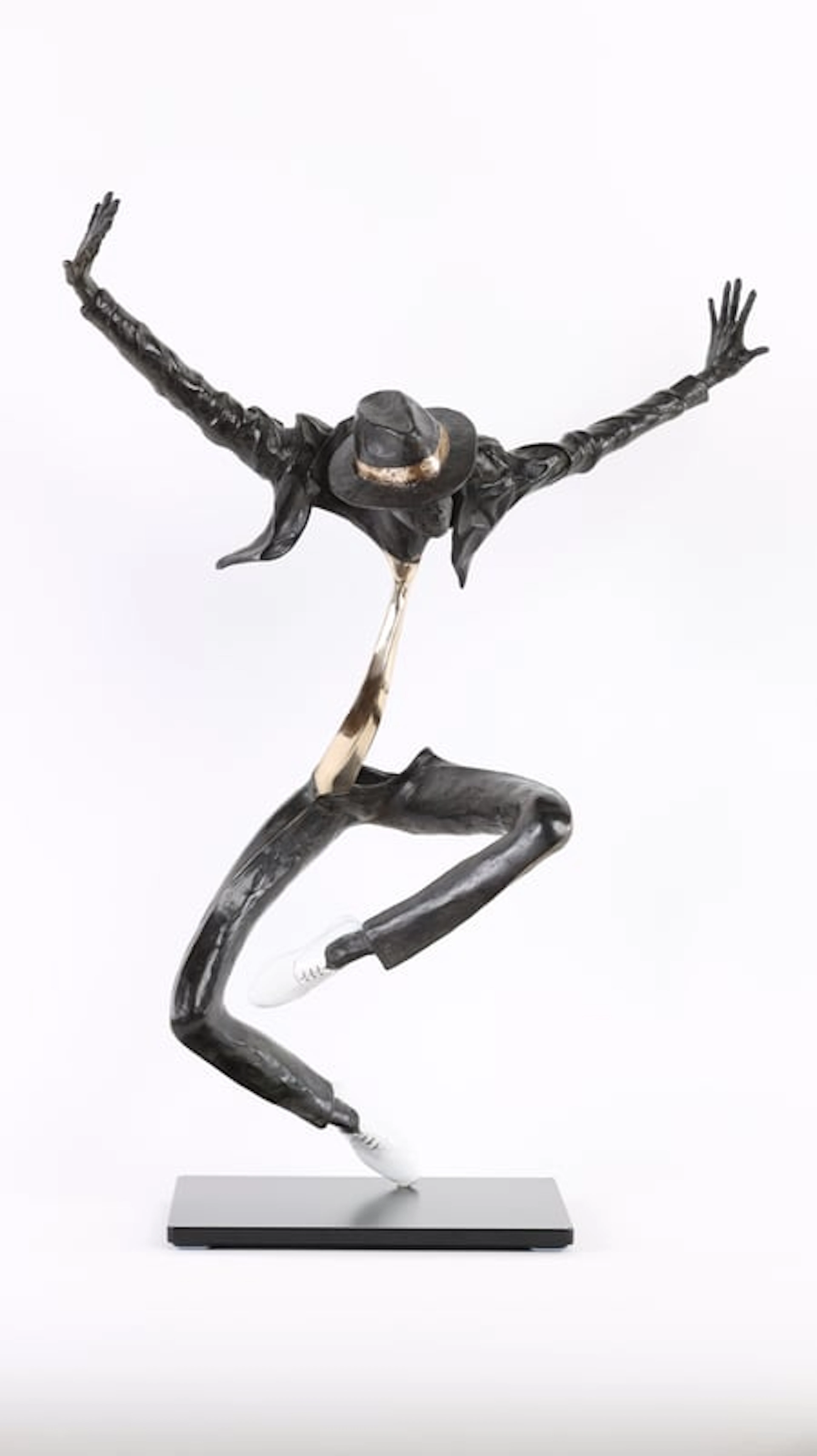 Romain Tiercin – Contemporary Sculptor Working with Wood and Bronze - Danse