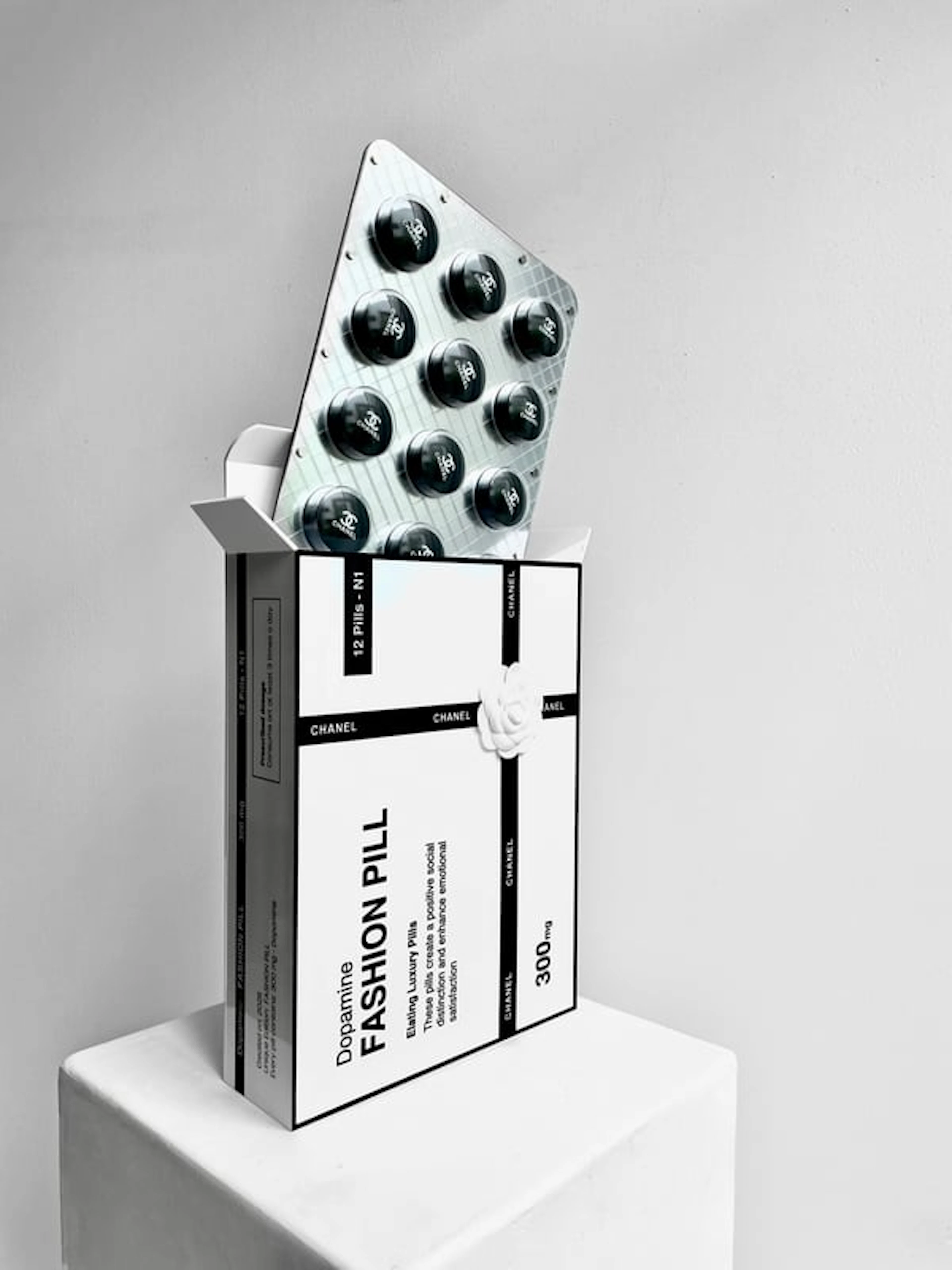 Diana Korn – Contemporary Pop Art Sculptor from Munich - Free Standing