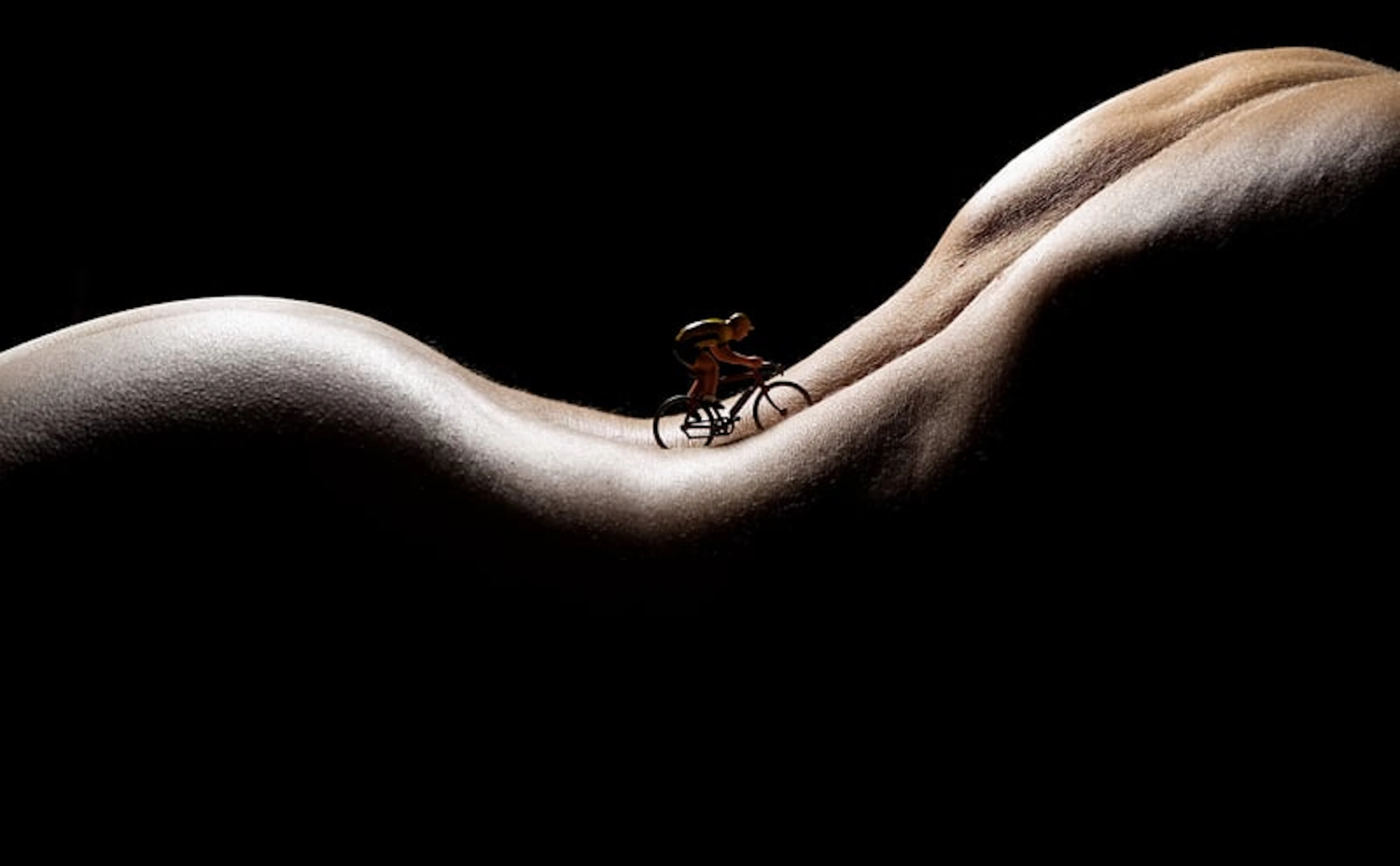 J. Leo - Contemporary Photographer - Tour de Marina