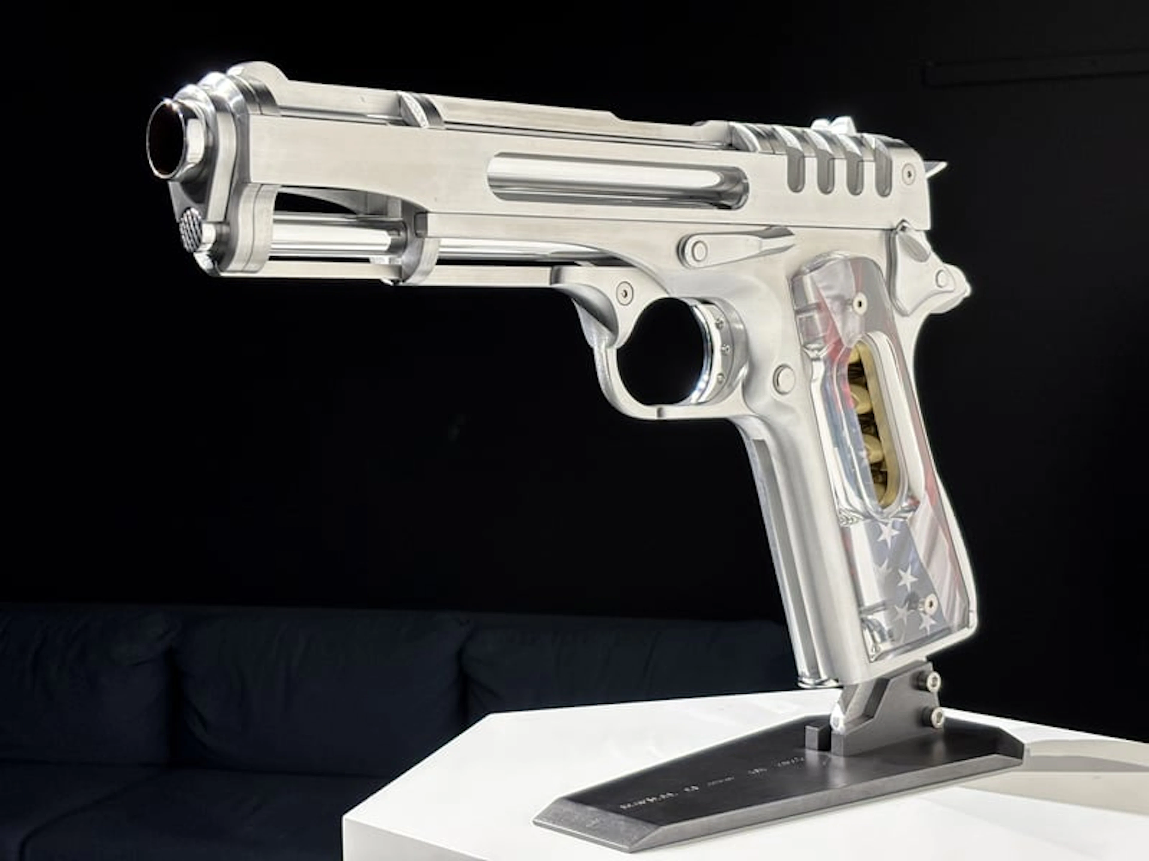 Jean Octobon - Aluminium sculpture - Tropical Gun