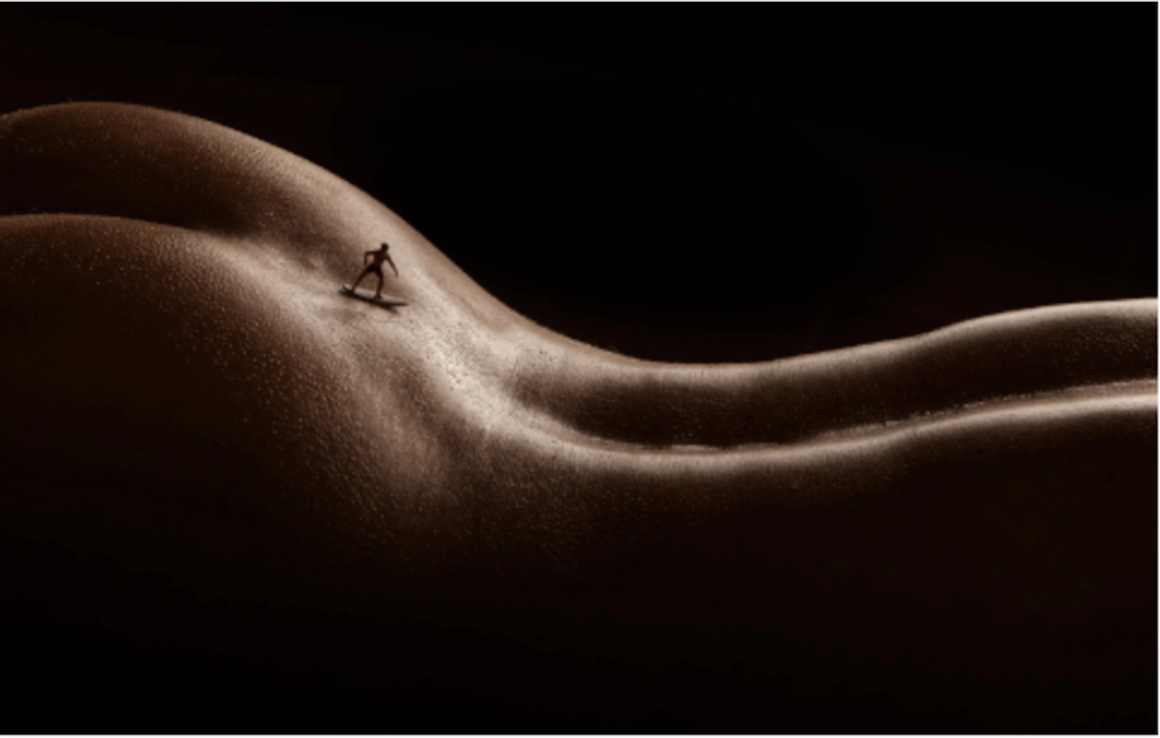J. Leo - Contemporary Photographer - Surfer au clair de lune