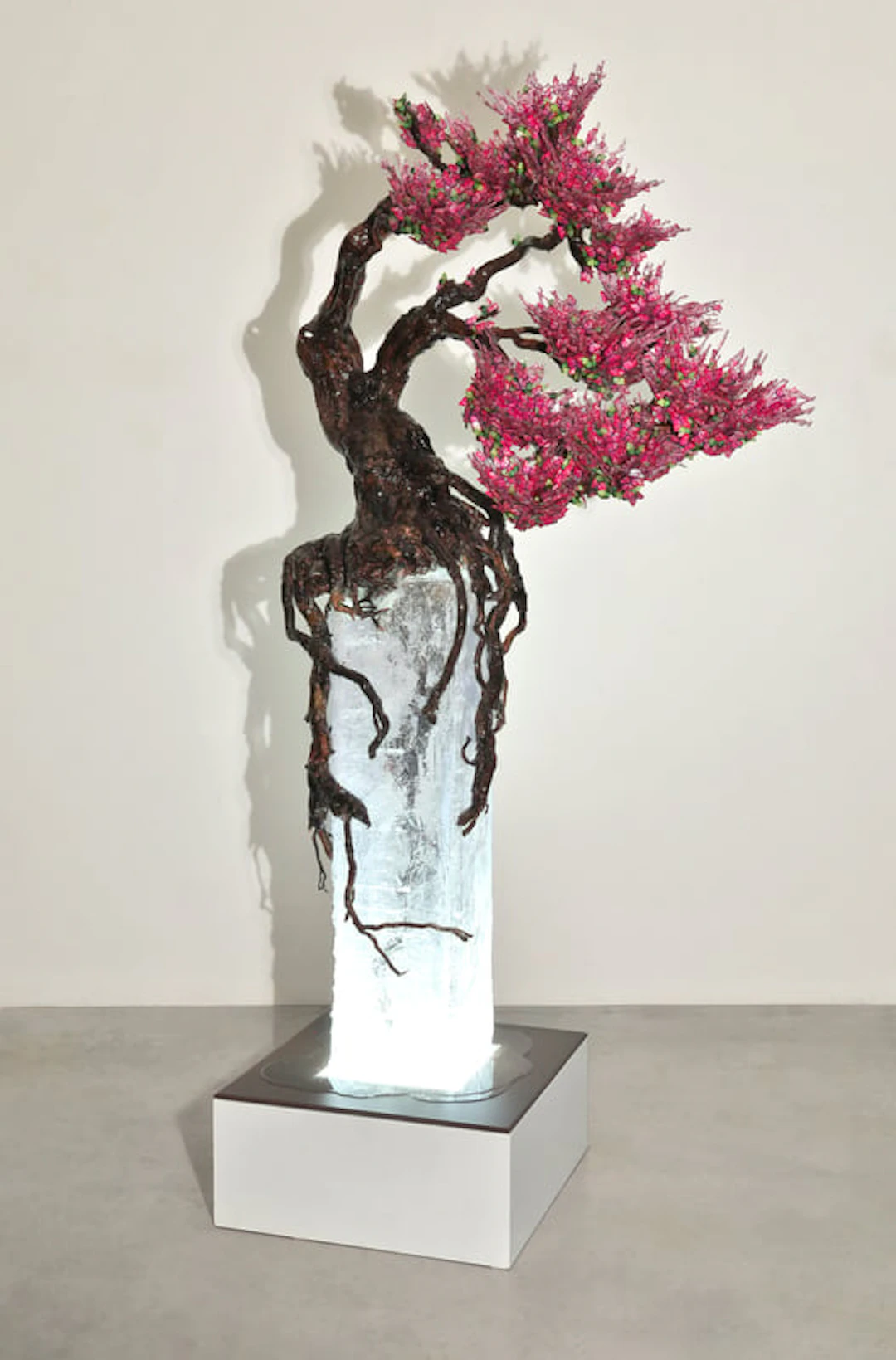 Annalu - Contemporary Sculptor - Kengai Hanami