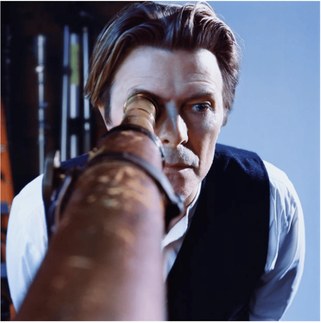 Markus Klinko - Celebrities Photographer - David Bowie : Seeing you