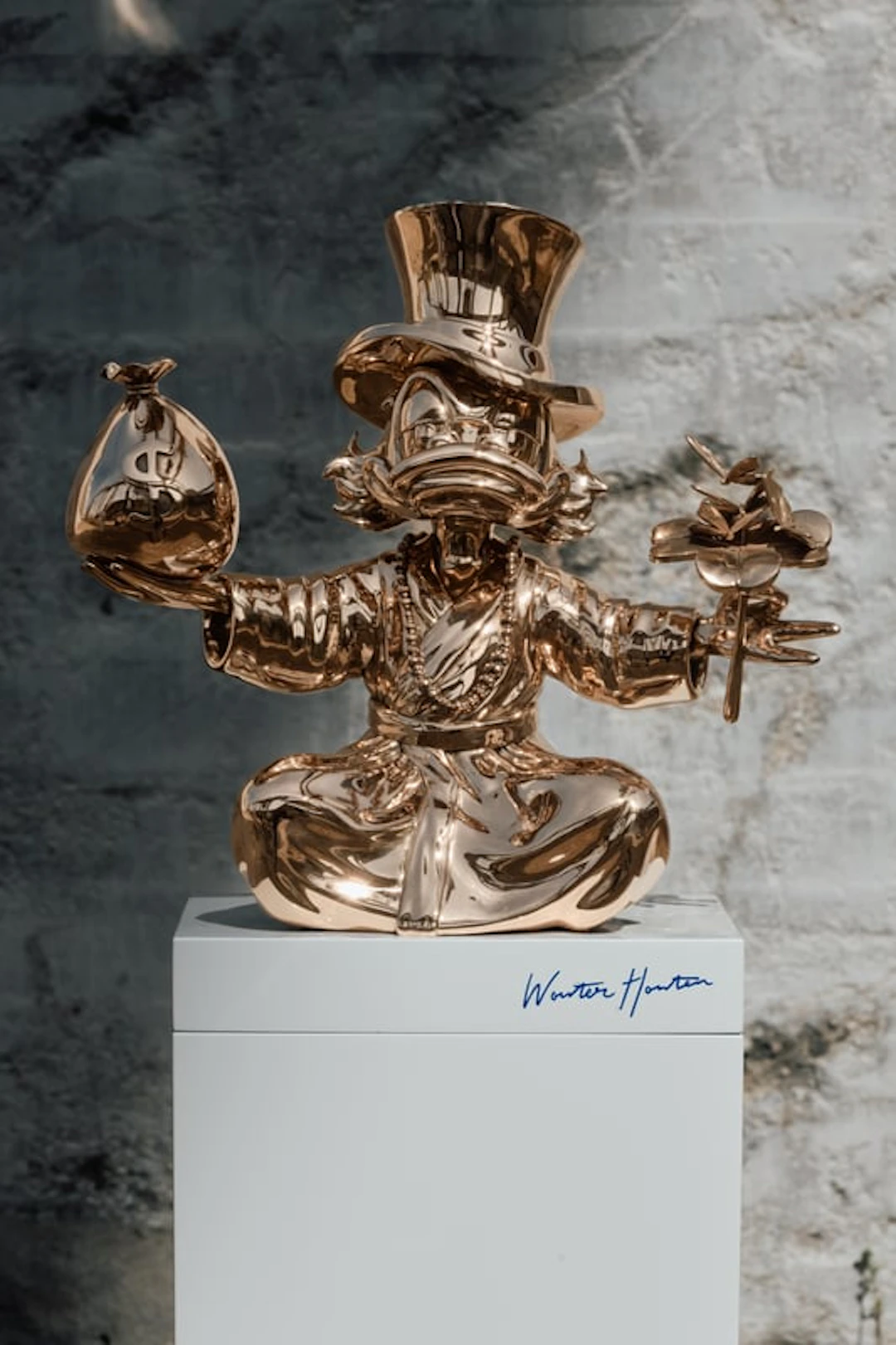 Wouter Houten – Bronze Sculptor Inspired by Pop Art and Culinary Artistry