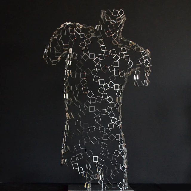 Rainer Lagemann - Contemporary Sculptor - Worm
