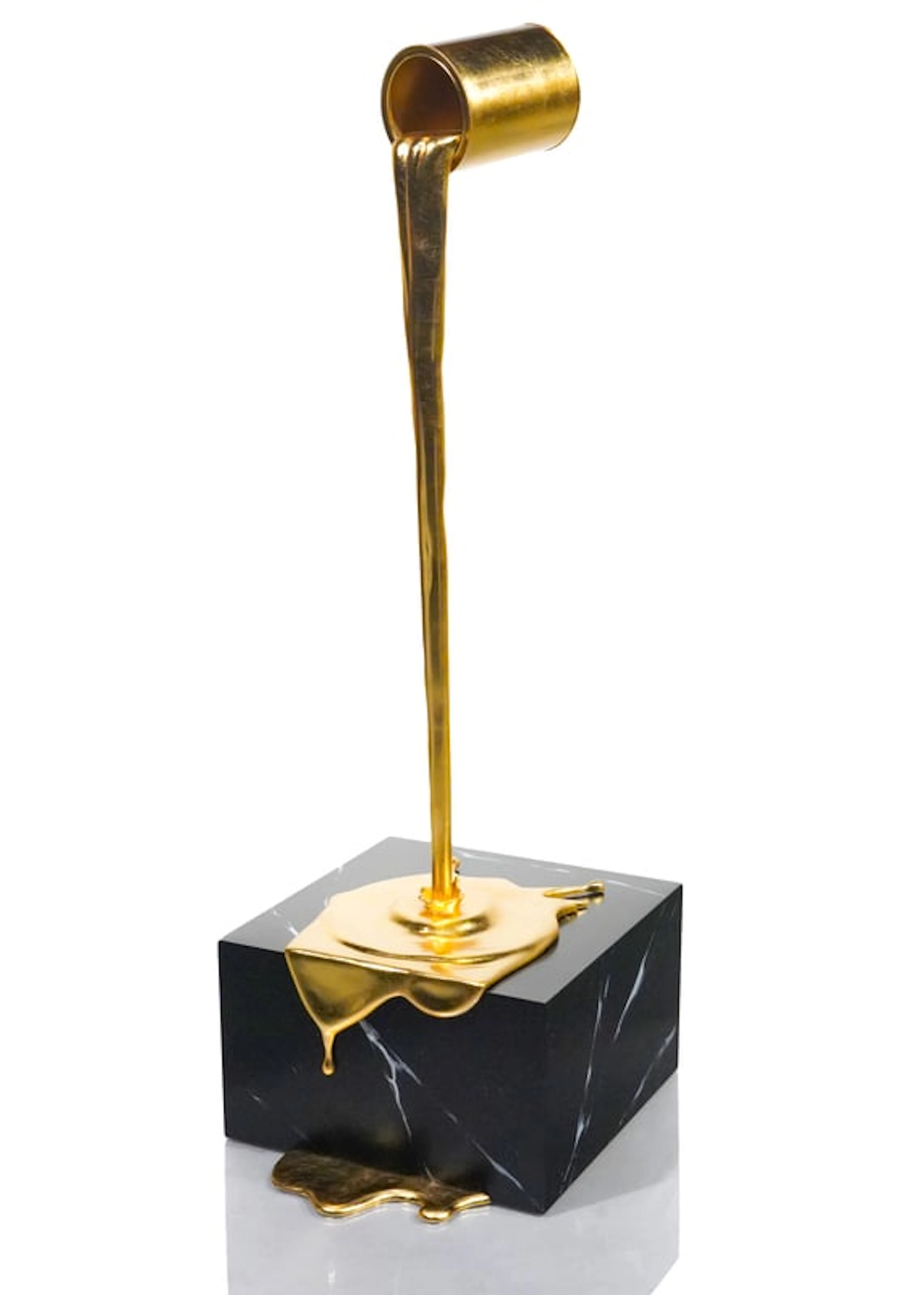 Paul Sibuet - Contemporary Sculptor - Flow 2.0 doré sur socle effet marbre noir