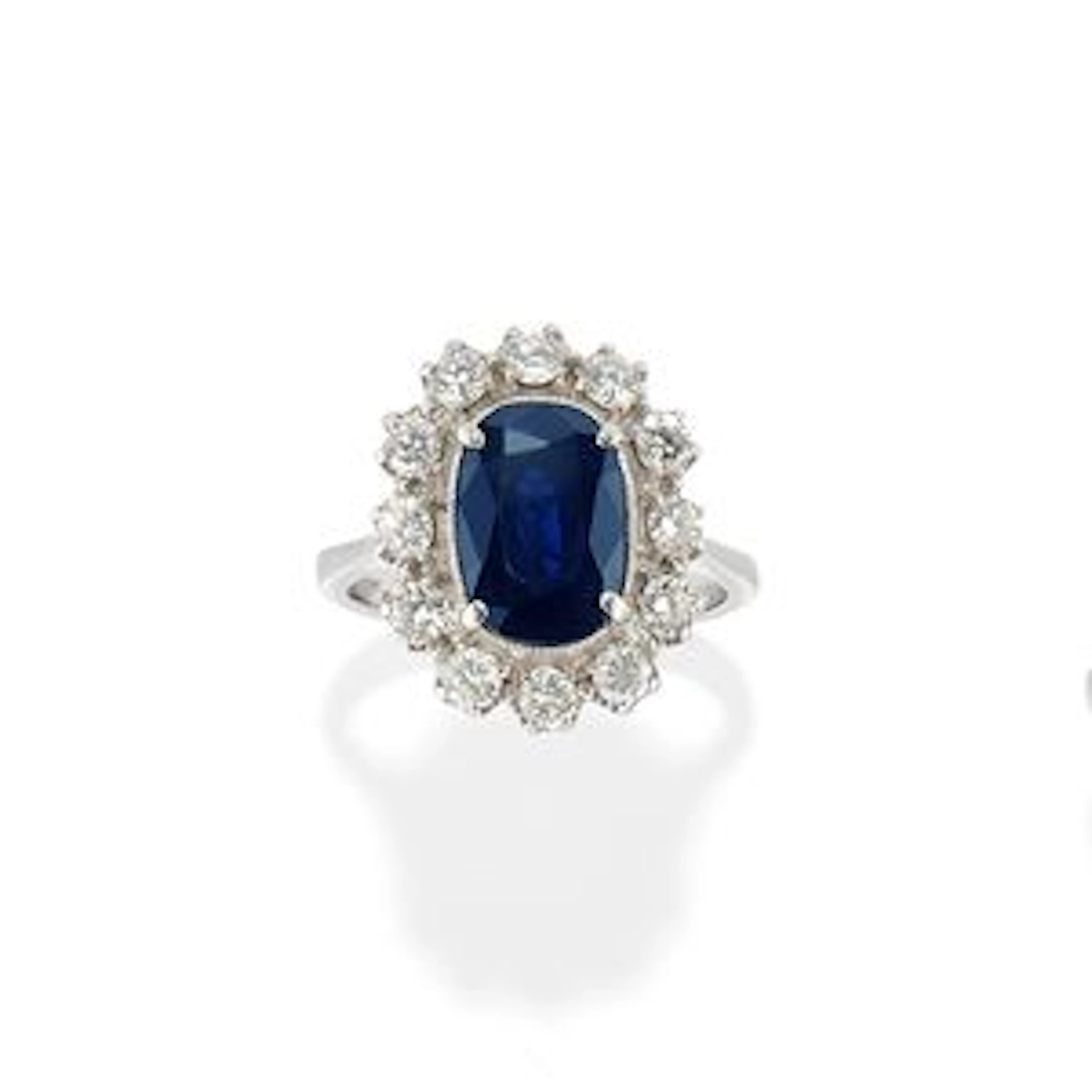 Anello con zaffiro