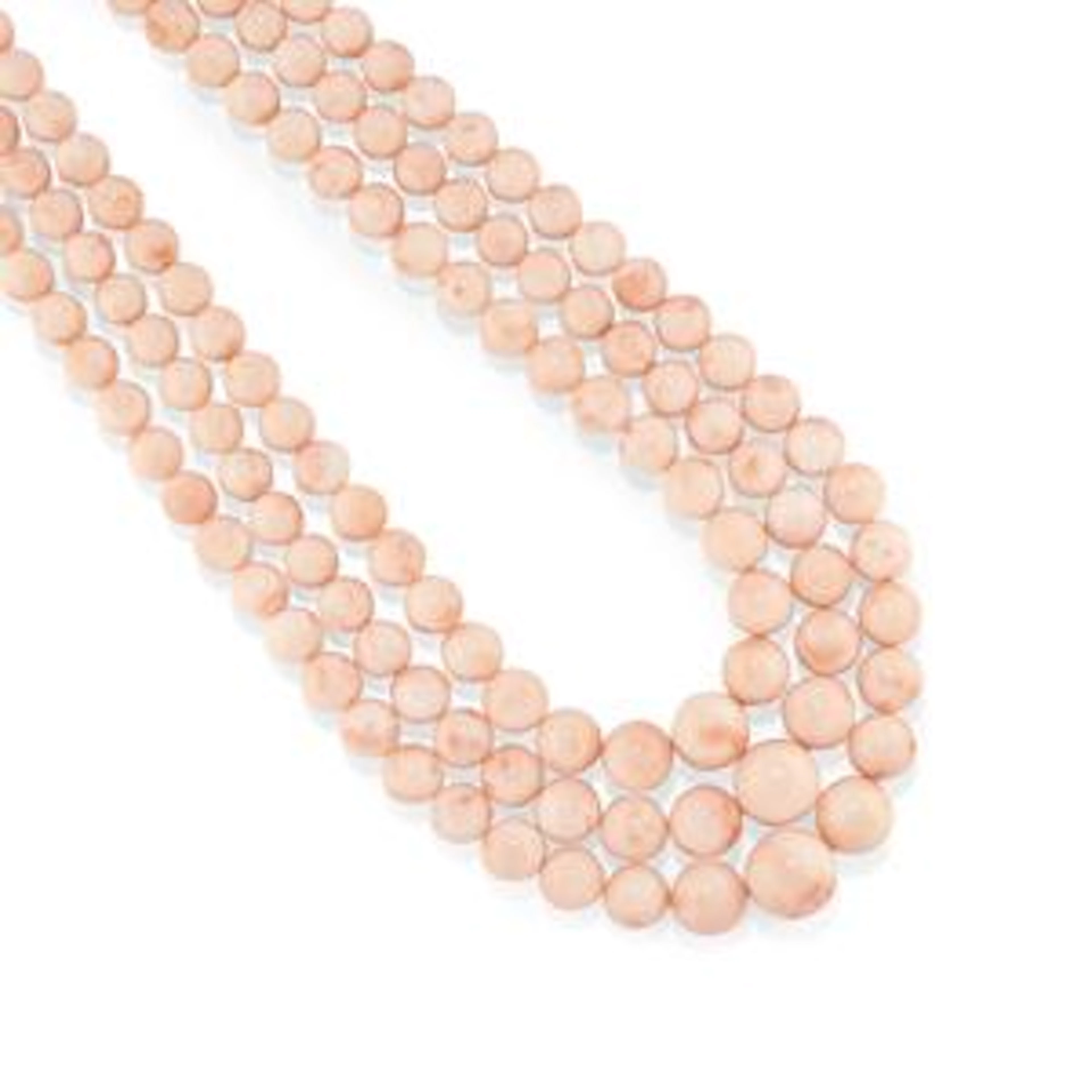 Tre collane con corallo rosa