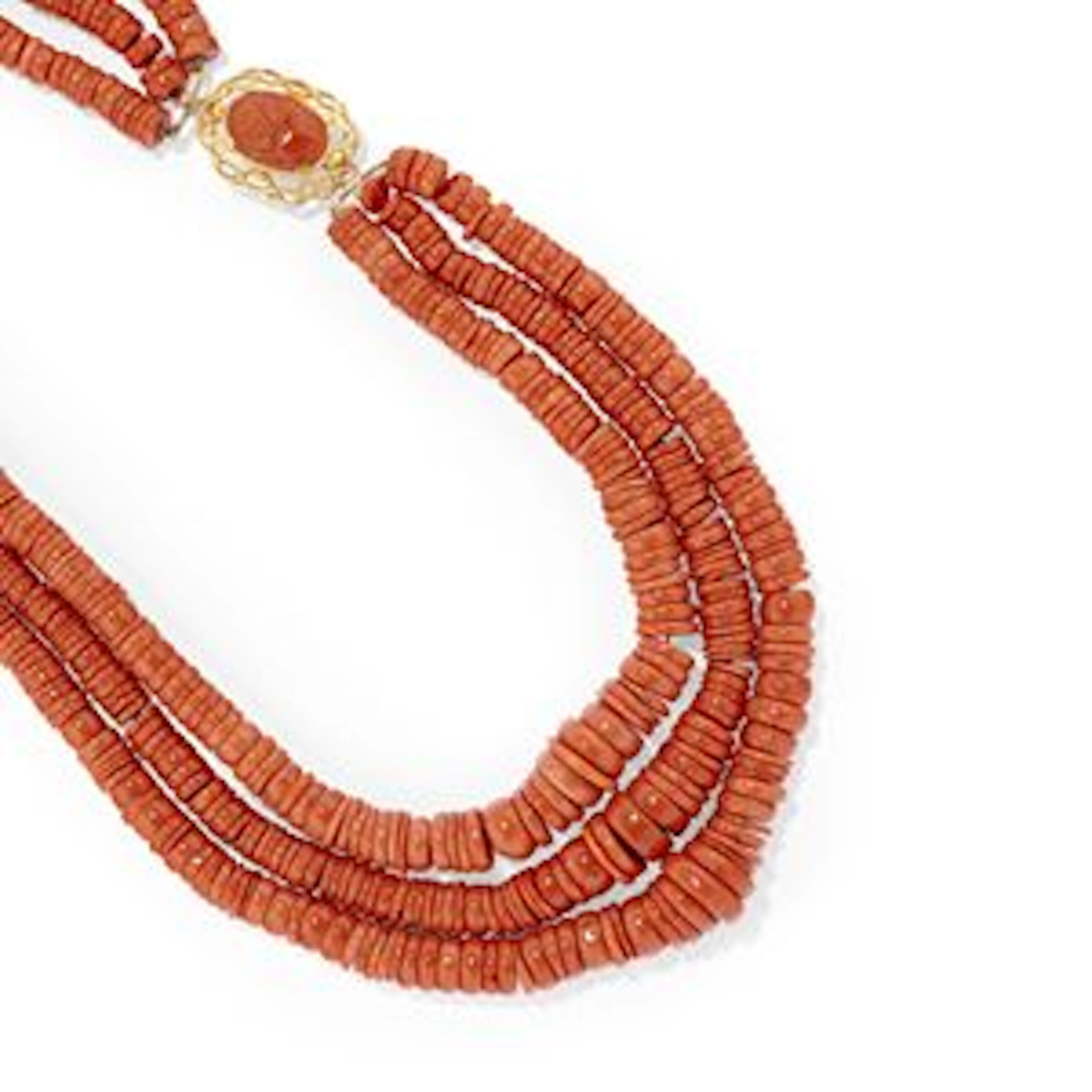 Collana con corallo