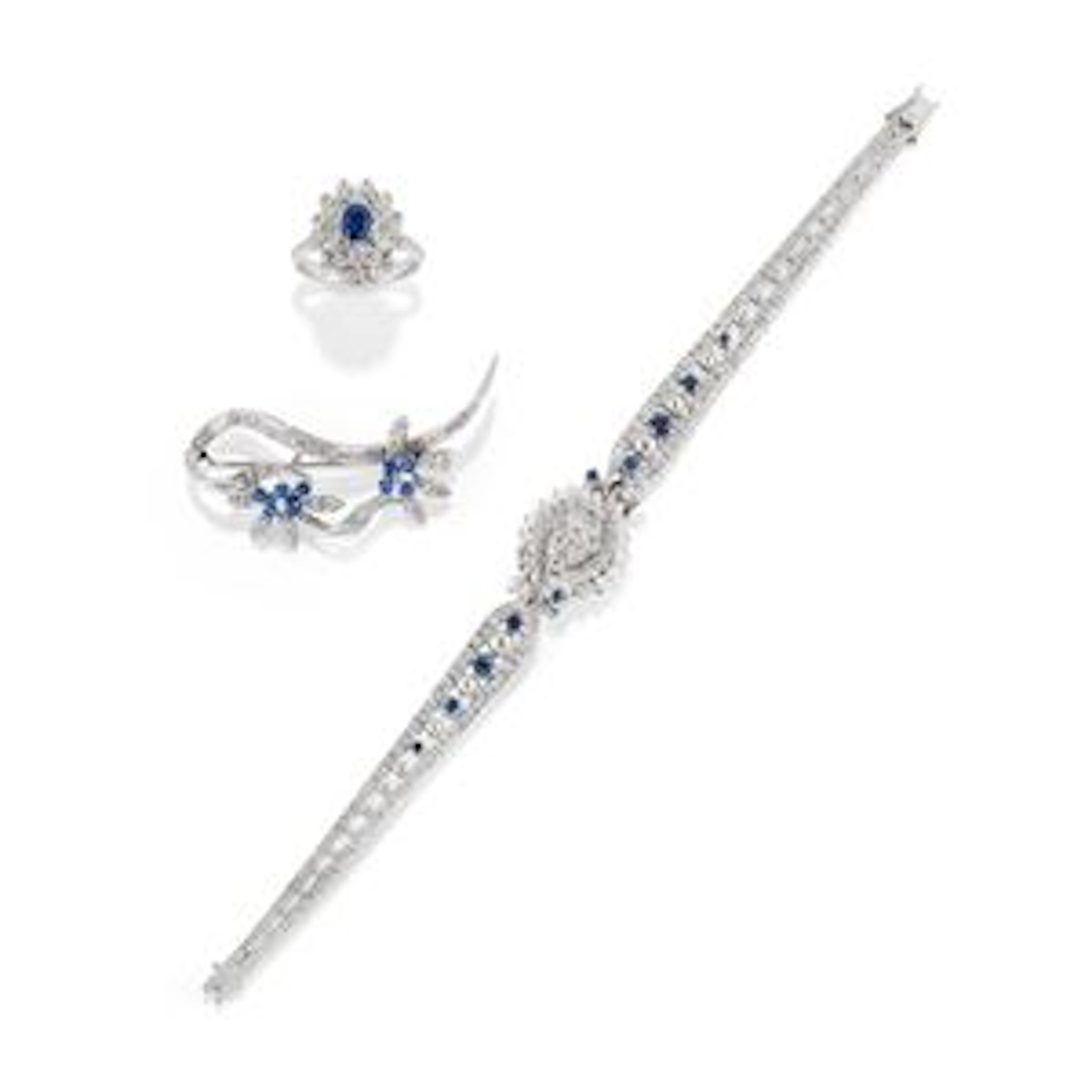 Bracciale, spilla e anello