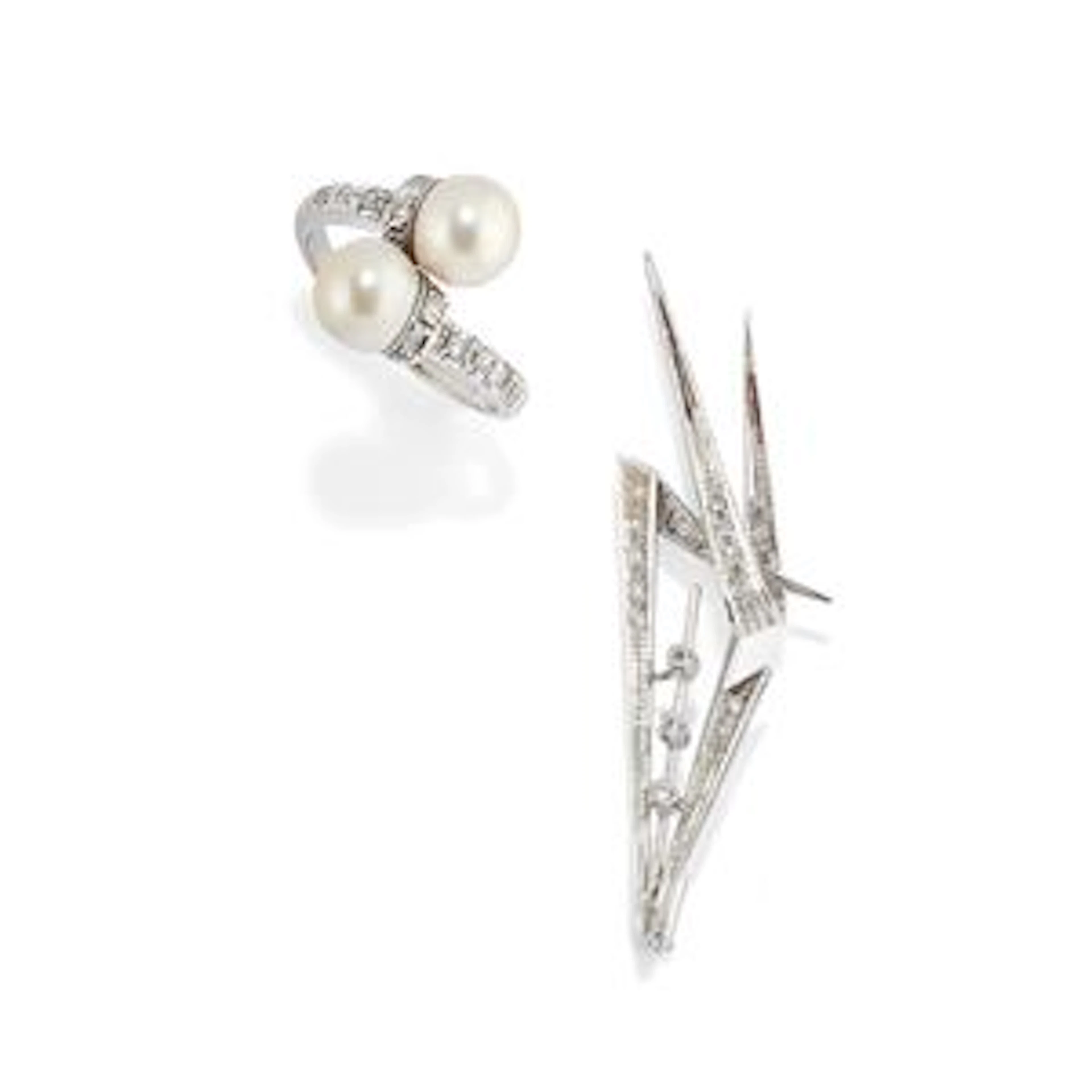 Anello e spilla con diamanti