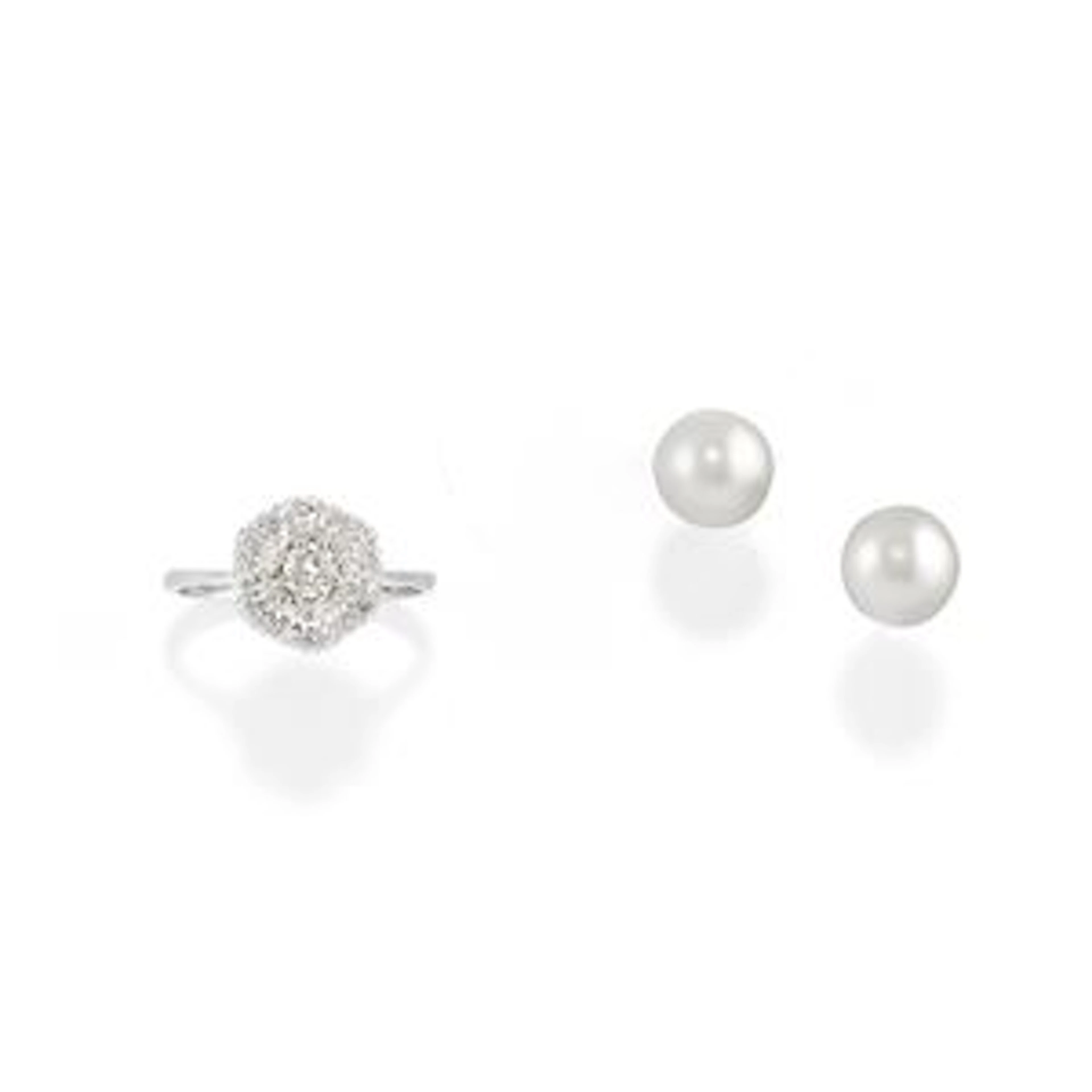 Anello e orecchini con perle
