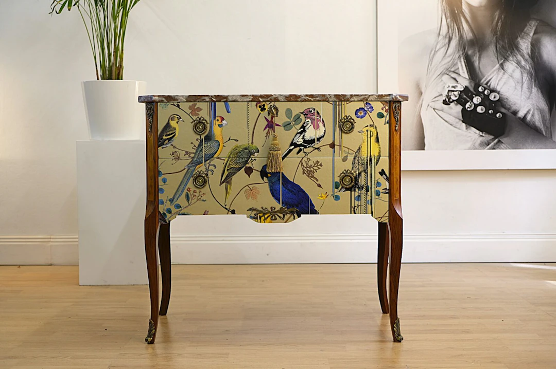 Byrå Hauptstil – Christian Lacroix – Till salu
