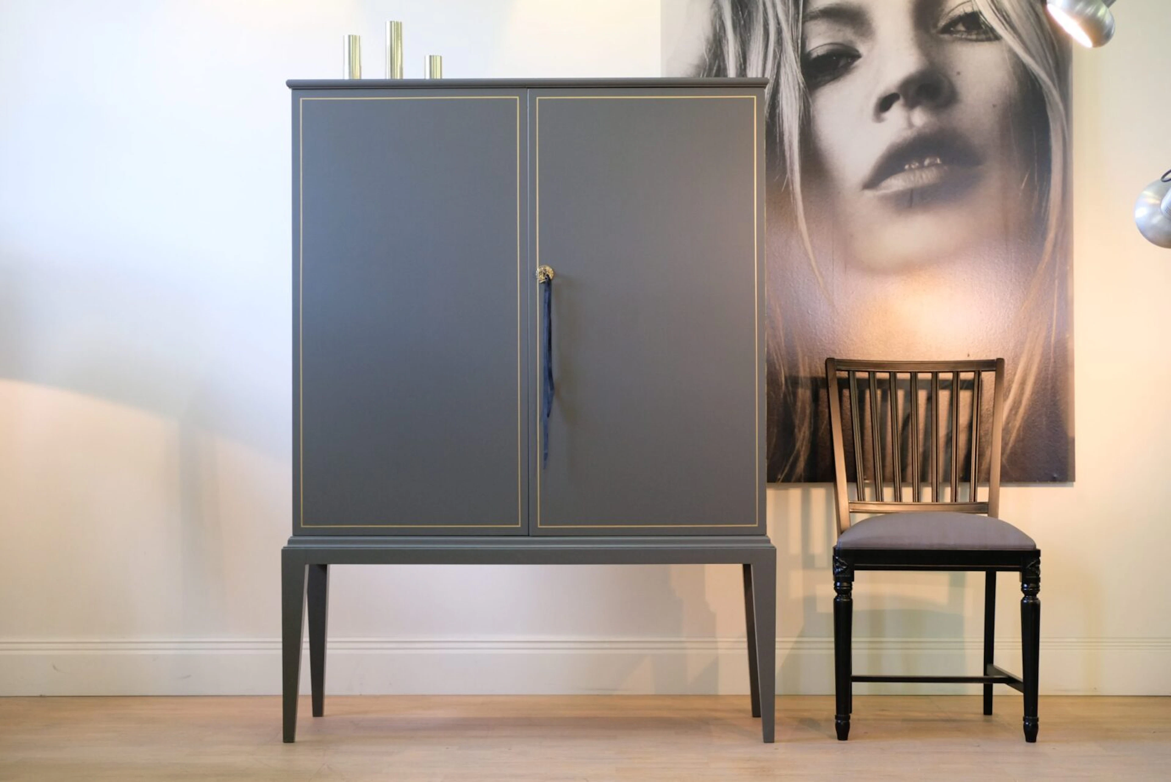 Skåp Swedish Modern 1930 – Liknande kan beställas