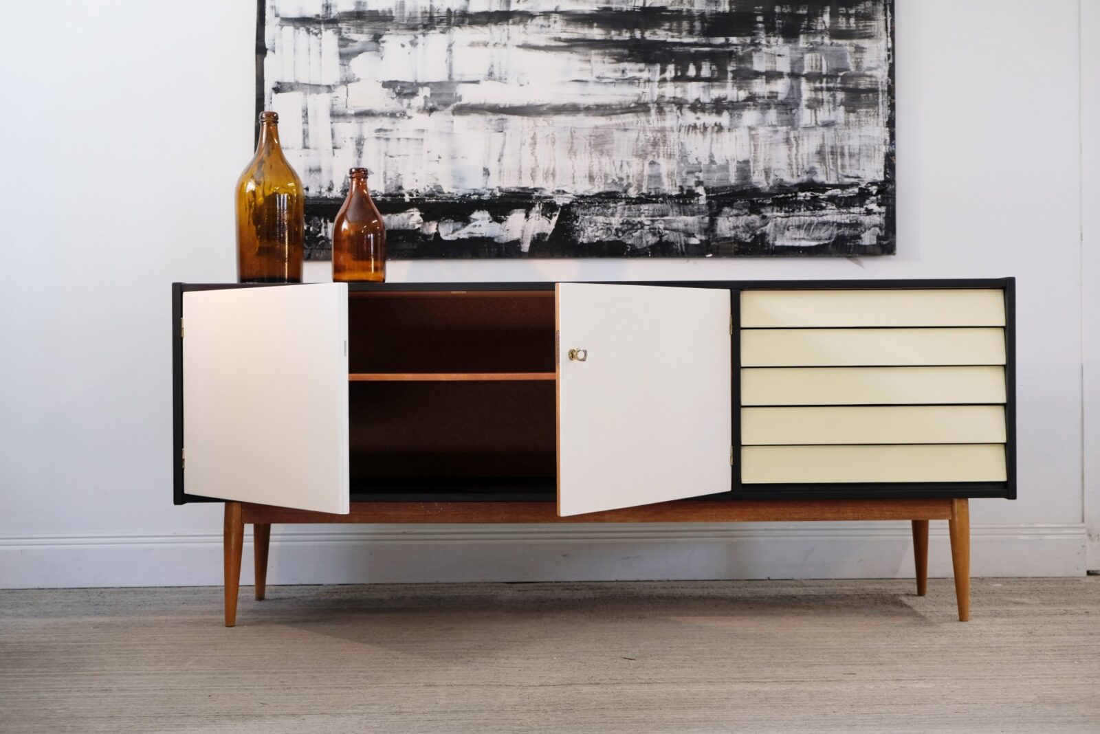 Sideboard 1960 – Mint Condition – Liknande kan beställas