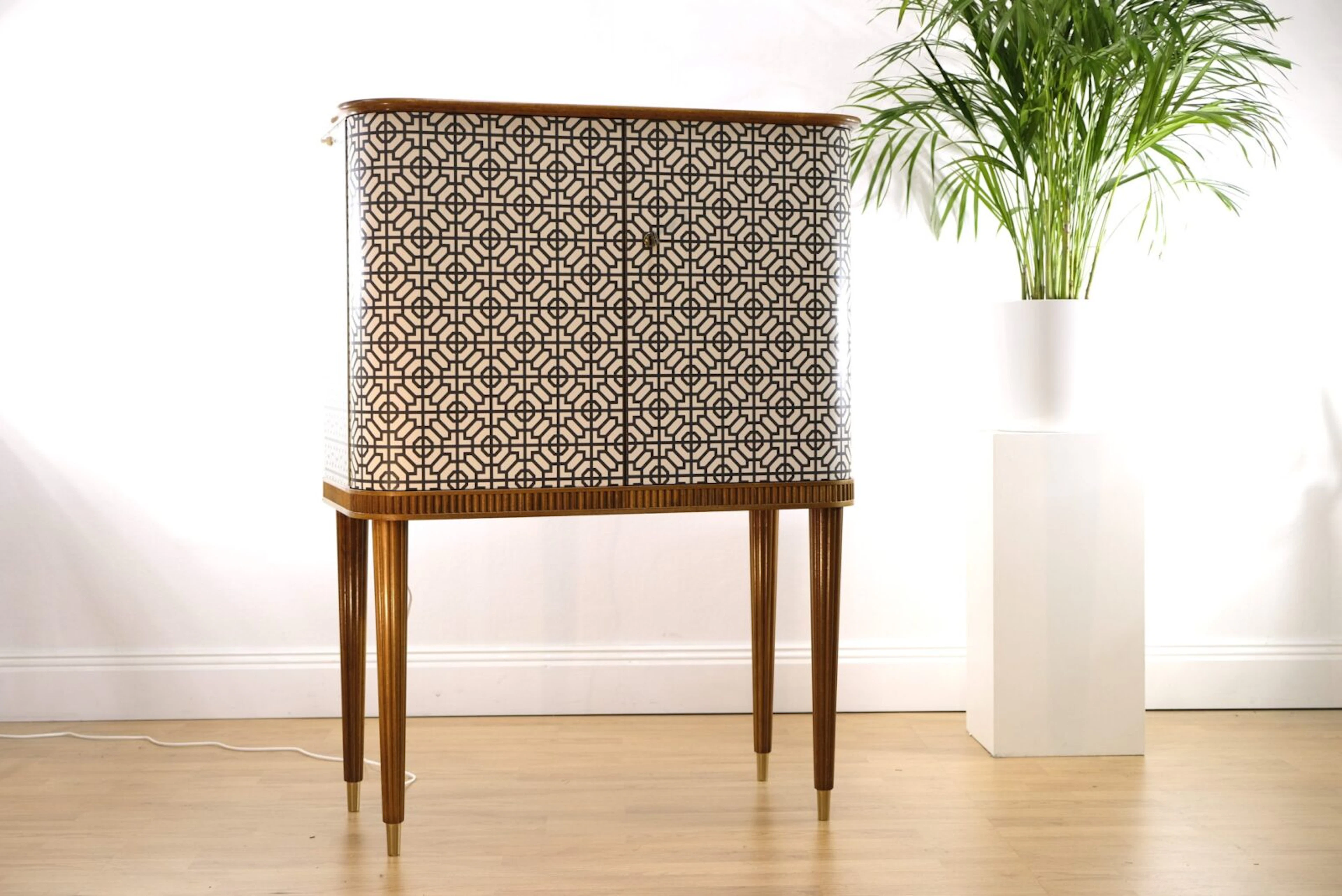 Barskåp – Swedish Modern 1940-tal