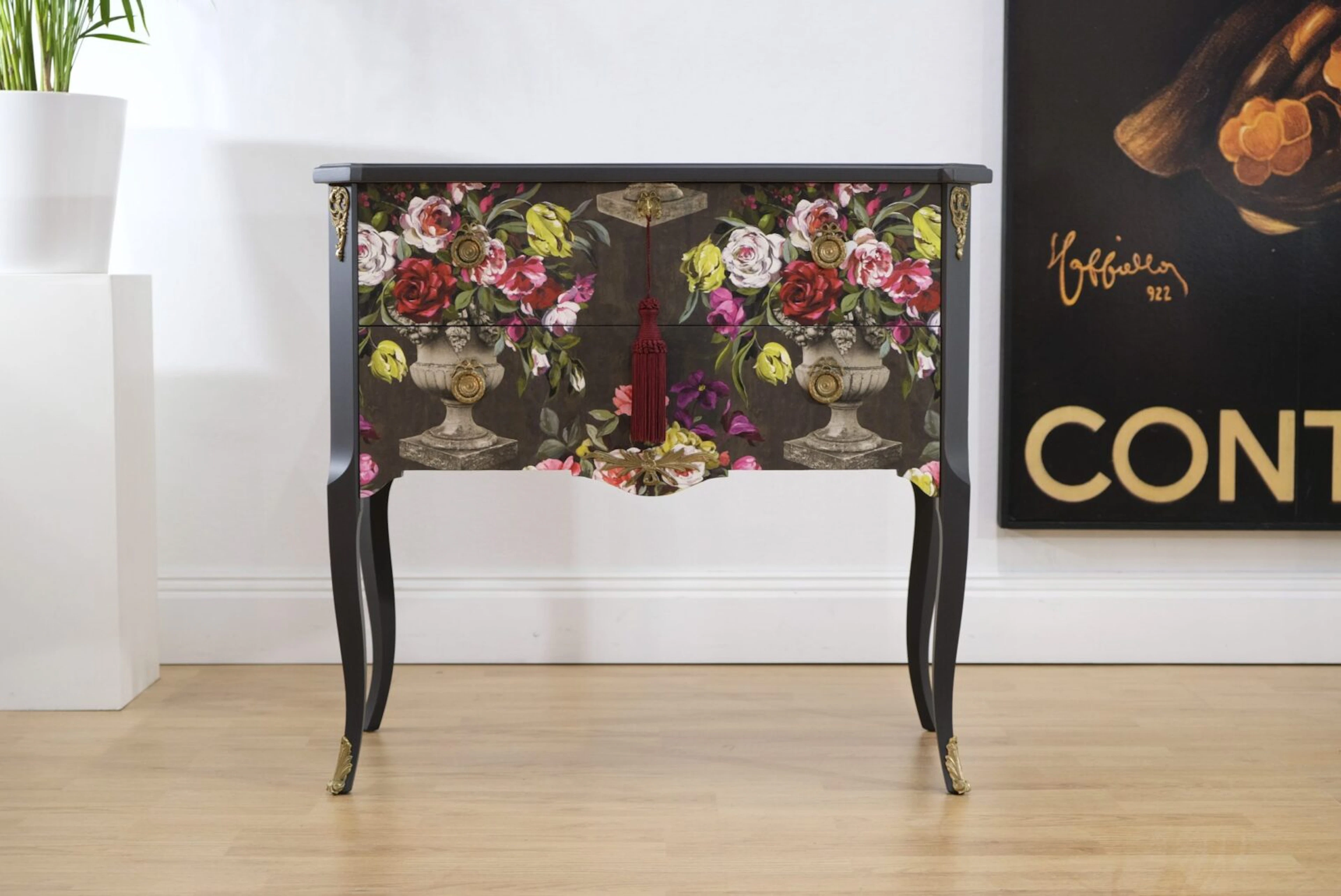 GUSTAVIAN ROSES – LIKADAN KAN BESTÄLLAS
