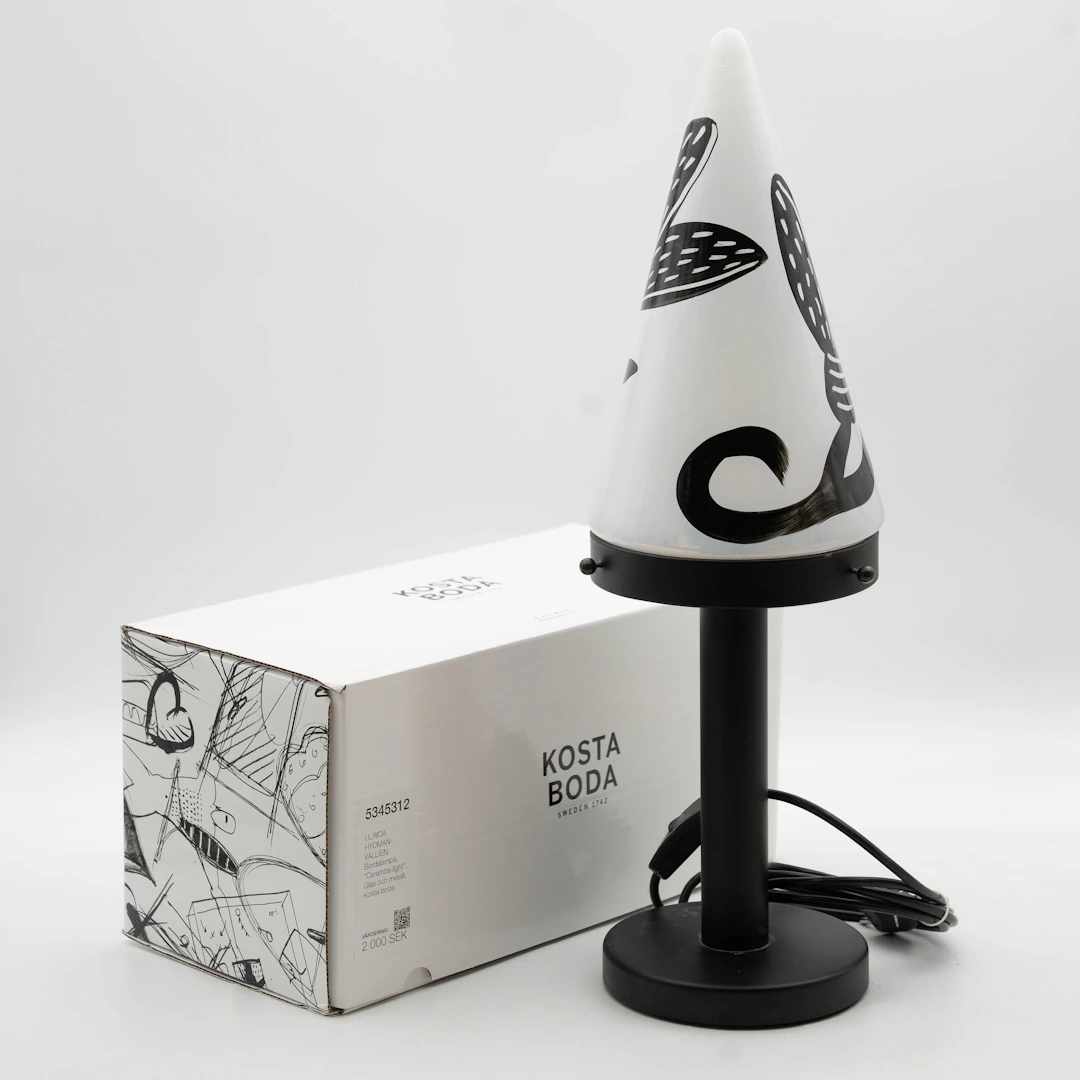 ULRICA HYDMAN-VALLIEN. Bordslampa, "Caramba light", Glas och metall