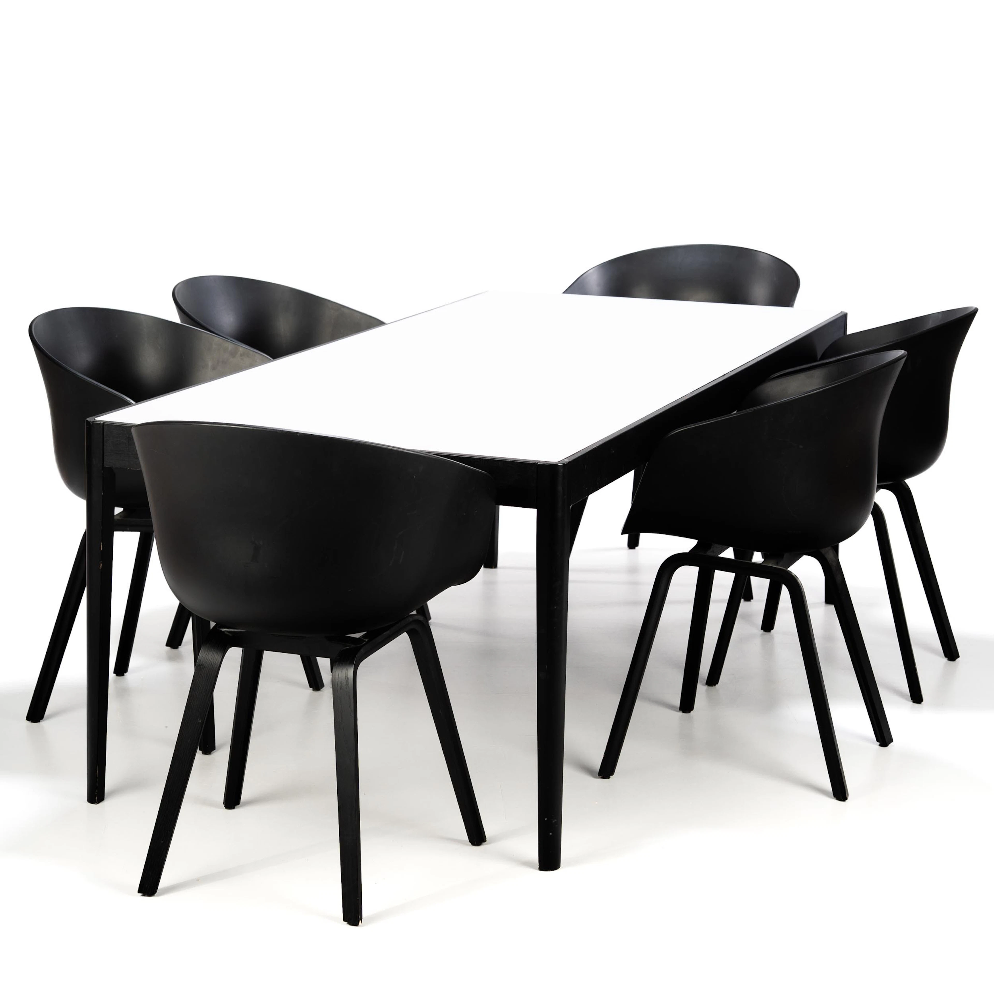 HEE WELLING & HAY OCH JOHAN LAGERSTRÖM. MATGRUPP, About a Chair 22
