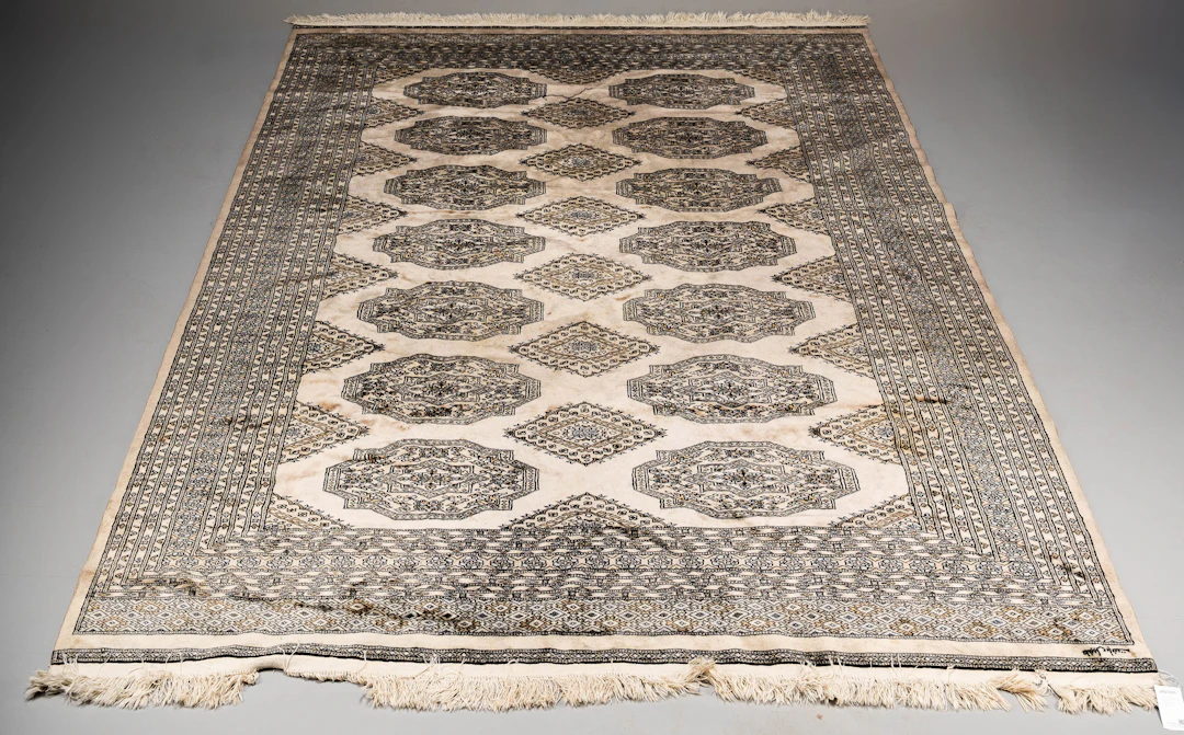 MATTA, Bokhara, Pakistan, Signerad, (220x300cm).