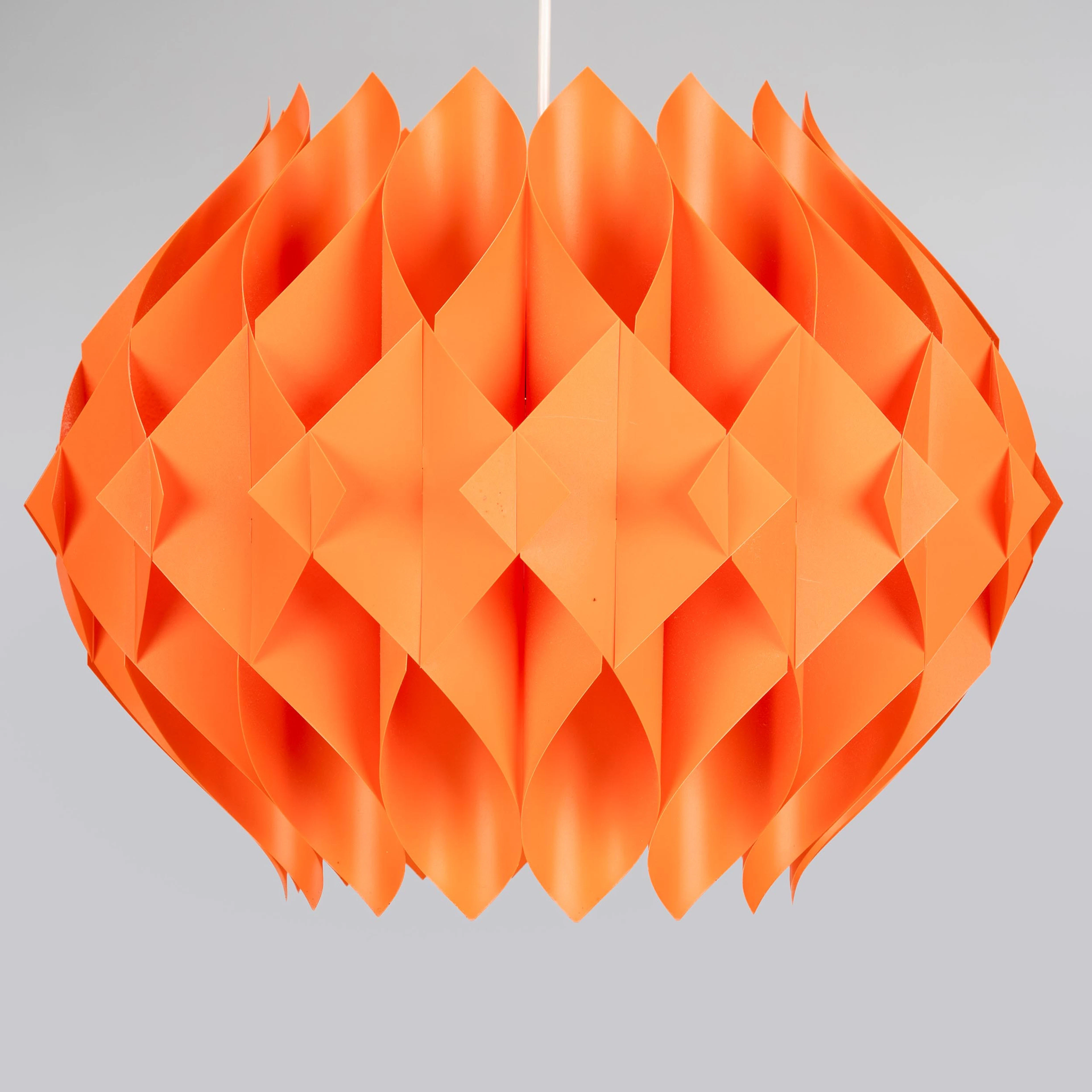 LARS SCHIÖLER. Taklampa, "Butterfly". 1960-70 tal, Høyrup, Danmark, Plast.