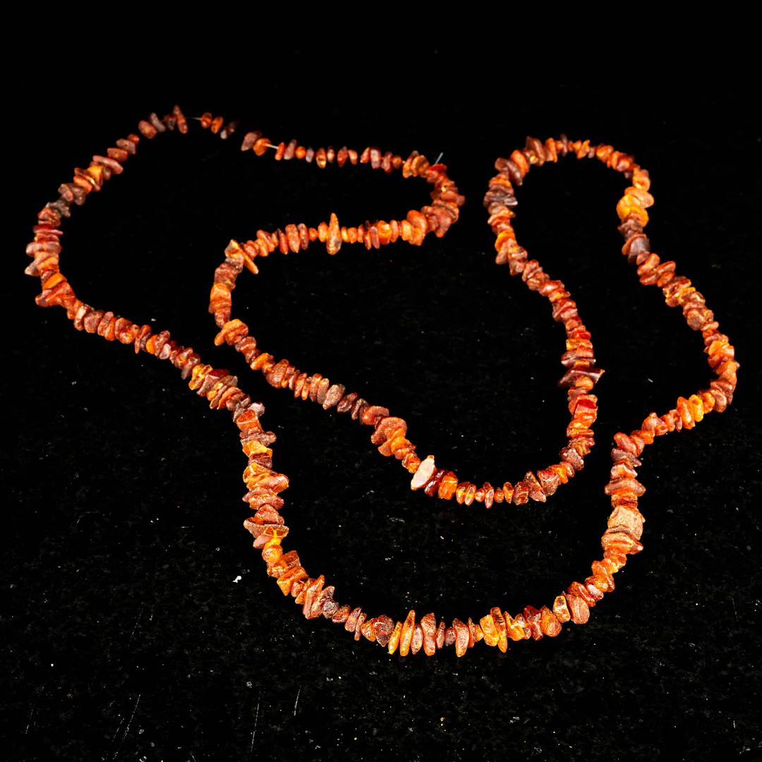 BÄRNSTEN, Halsband 1900-tal.