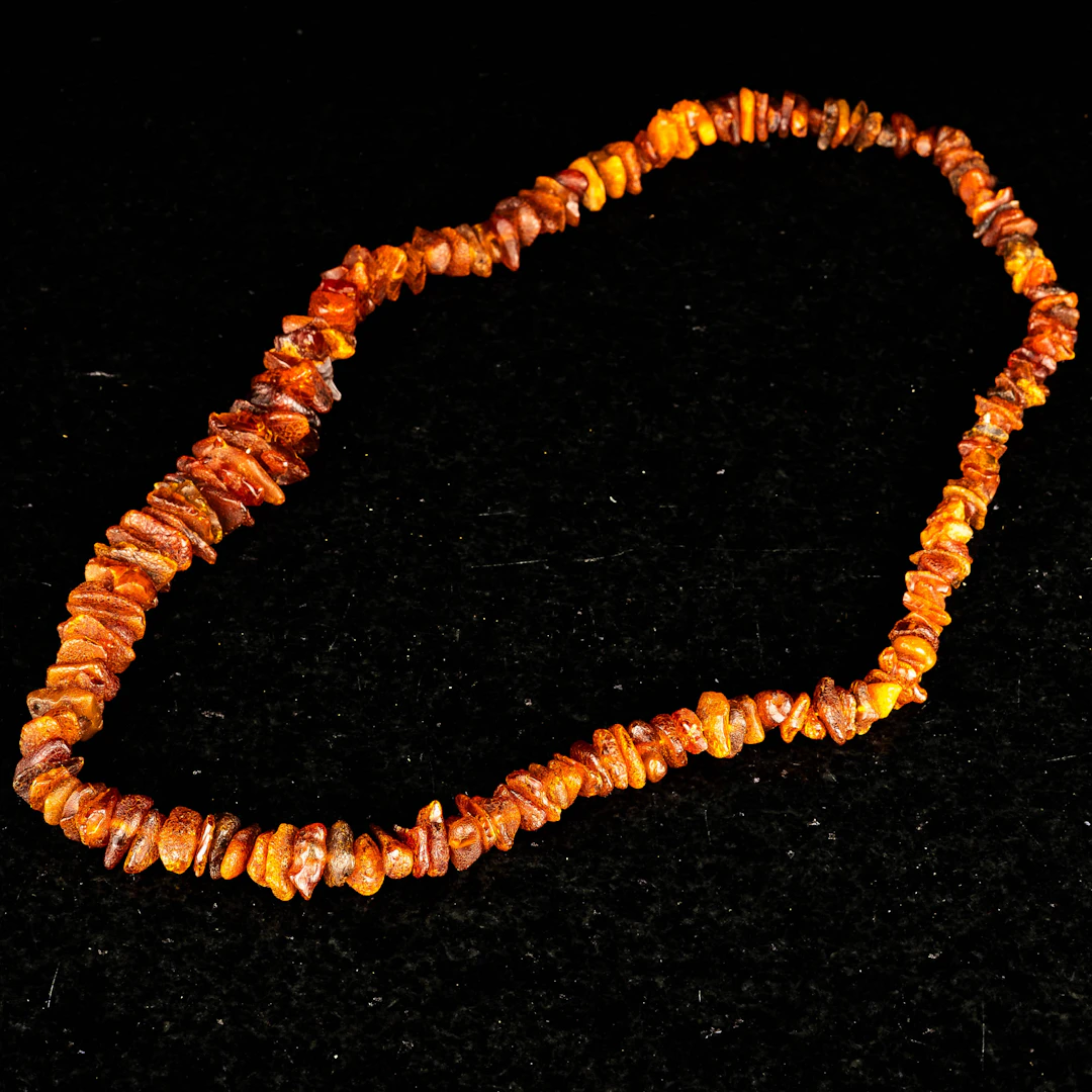 BÄRNSTEN, Halsband, 1900-tal.