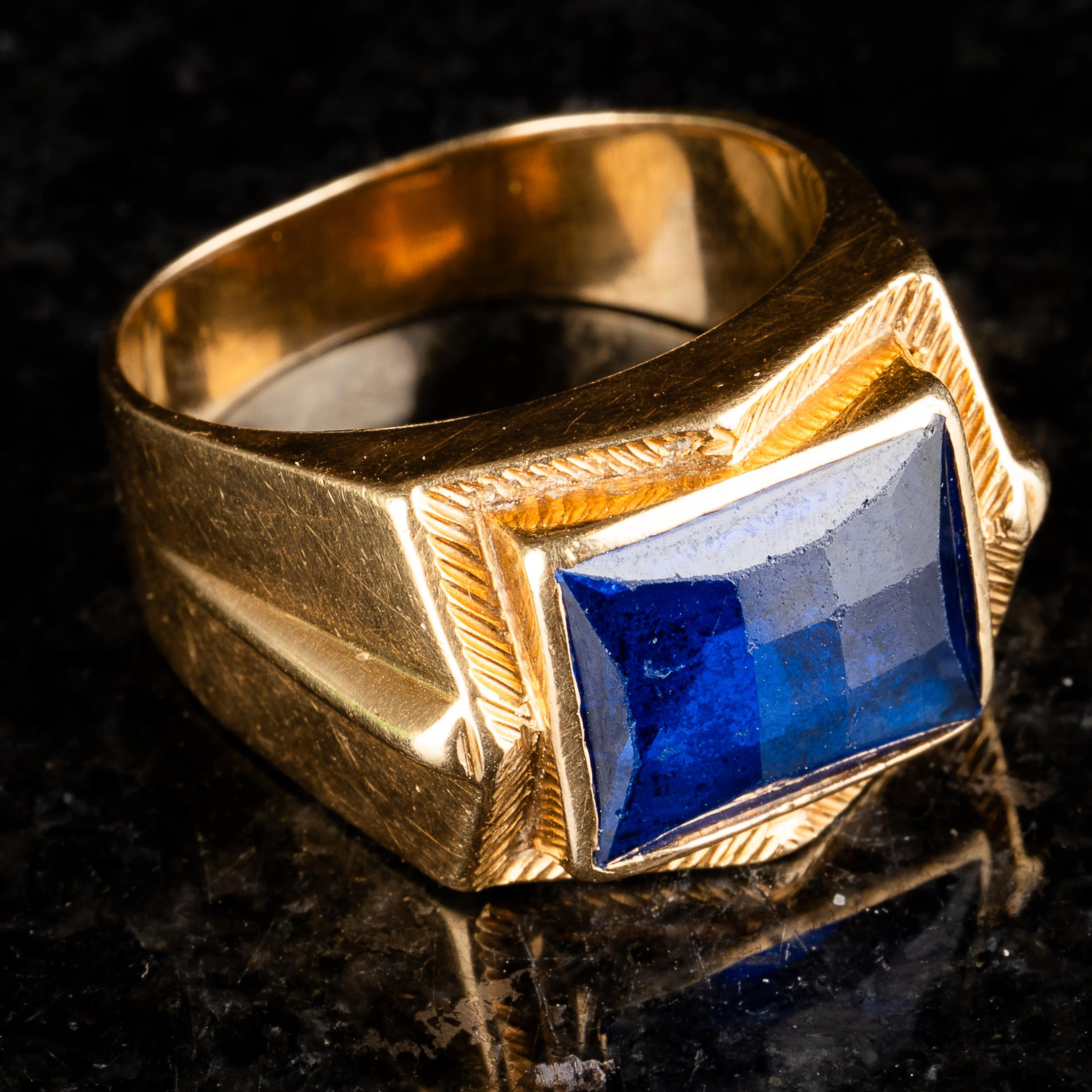 KLACKRING, Guld 14K, Besatt med safir, 1900-tal.