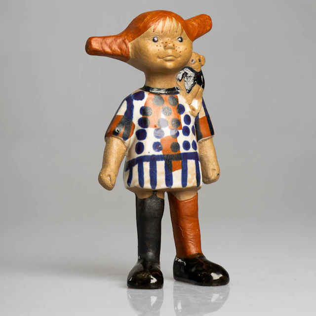 LISA LARSON. Figurin, glaserat lergods, "Pippi Långstrump", formgiven