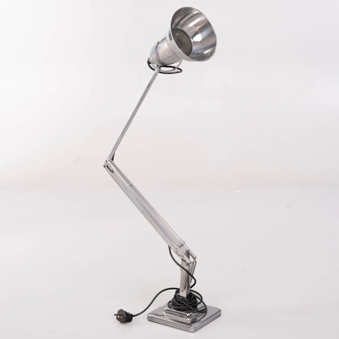 BORDSLAMPA, Herbert Terry & Sons, modell 1227 Anglepoise, England, 1900-tal.