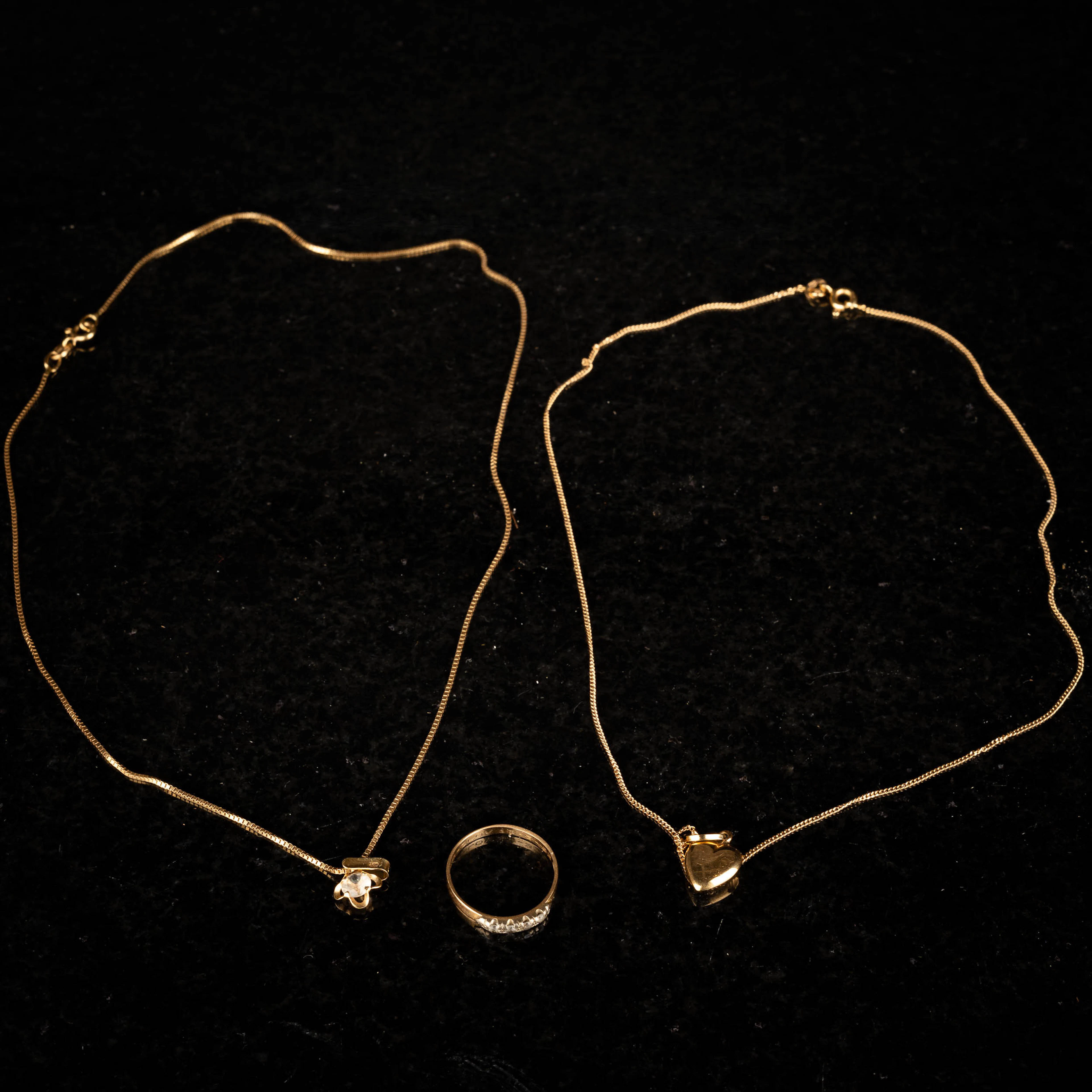 GULDCOLLIER & GULDRING 18k, 3 del.