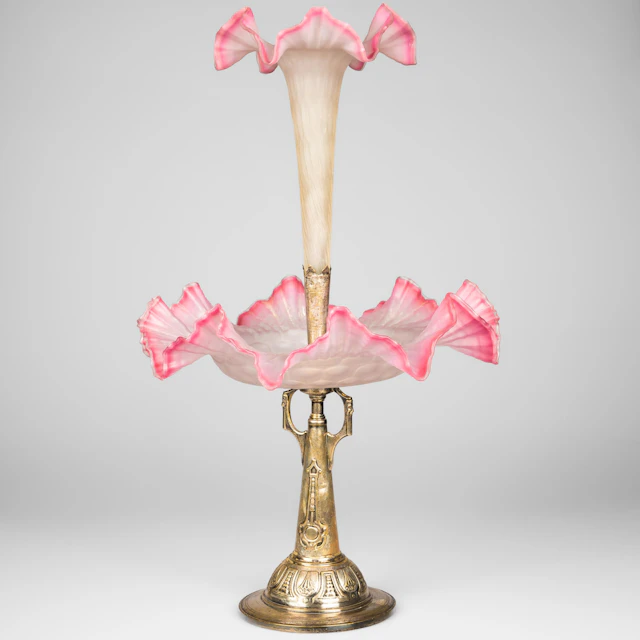 STRUTVAS, Glas och metall, 18/-1900-tal.
