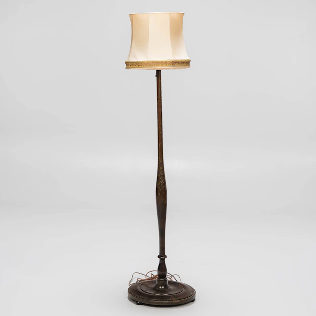 GOLVLAMPA, Två ljuskällor, 1930/40-tal.