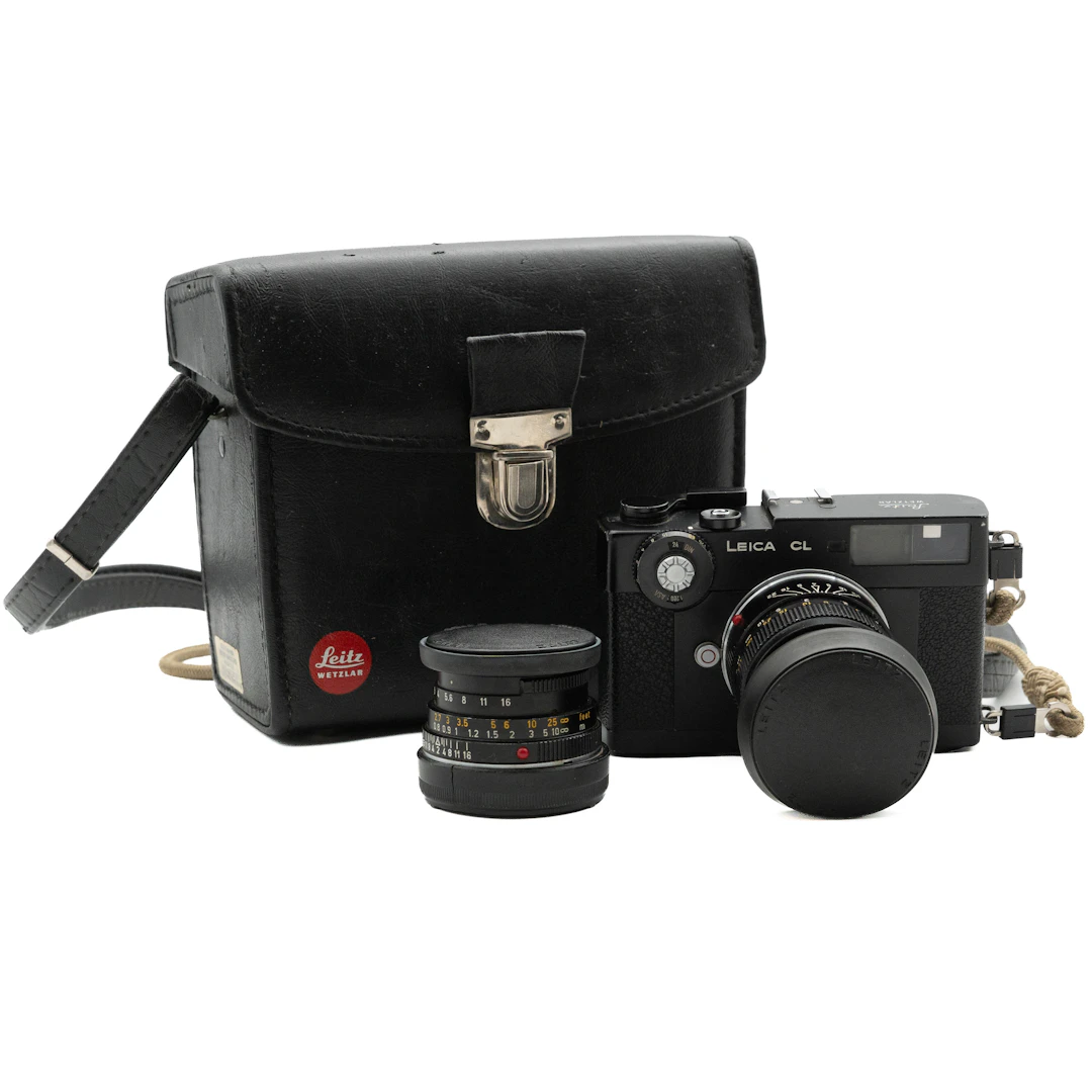 LEICA CL, Summicron f1:2, 40mm & Elmar C f1/4, 90mm.