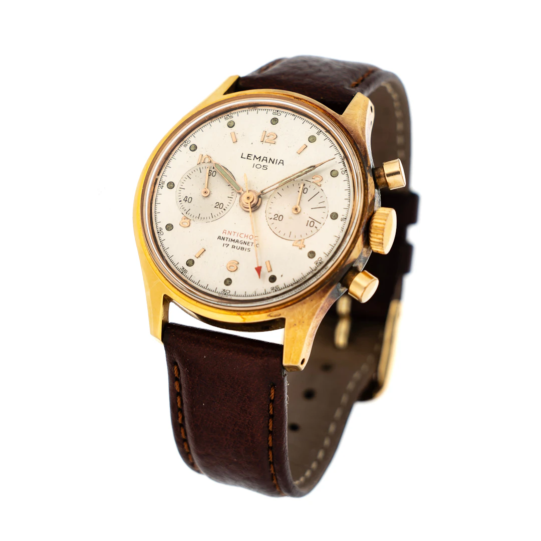 LEMANIA. Armbandsur, "105", Kronograf, Manuell, 35mm.