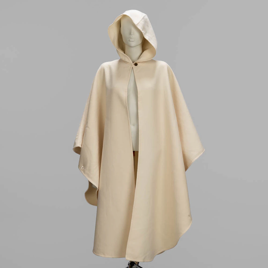 INA RICCI. Poncho, Troligen Ullblandning.