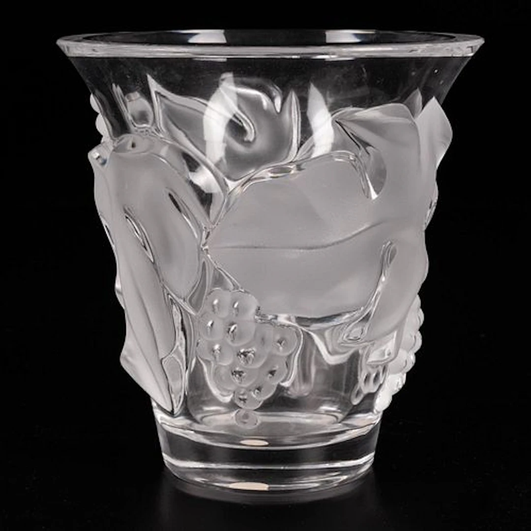 Lalique Saumur Vase