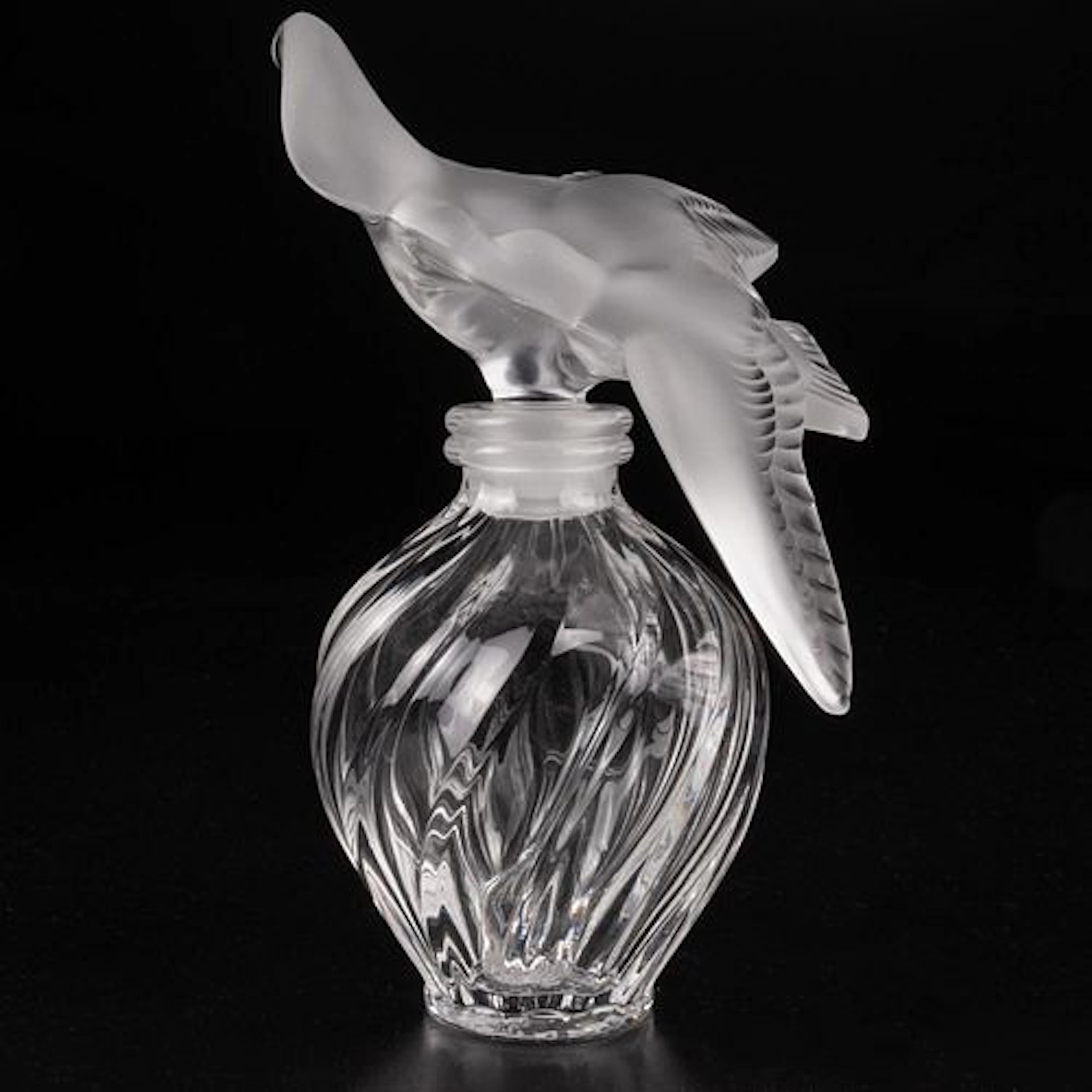 Lalique Nina Ricci Perfume Bottle