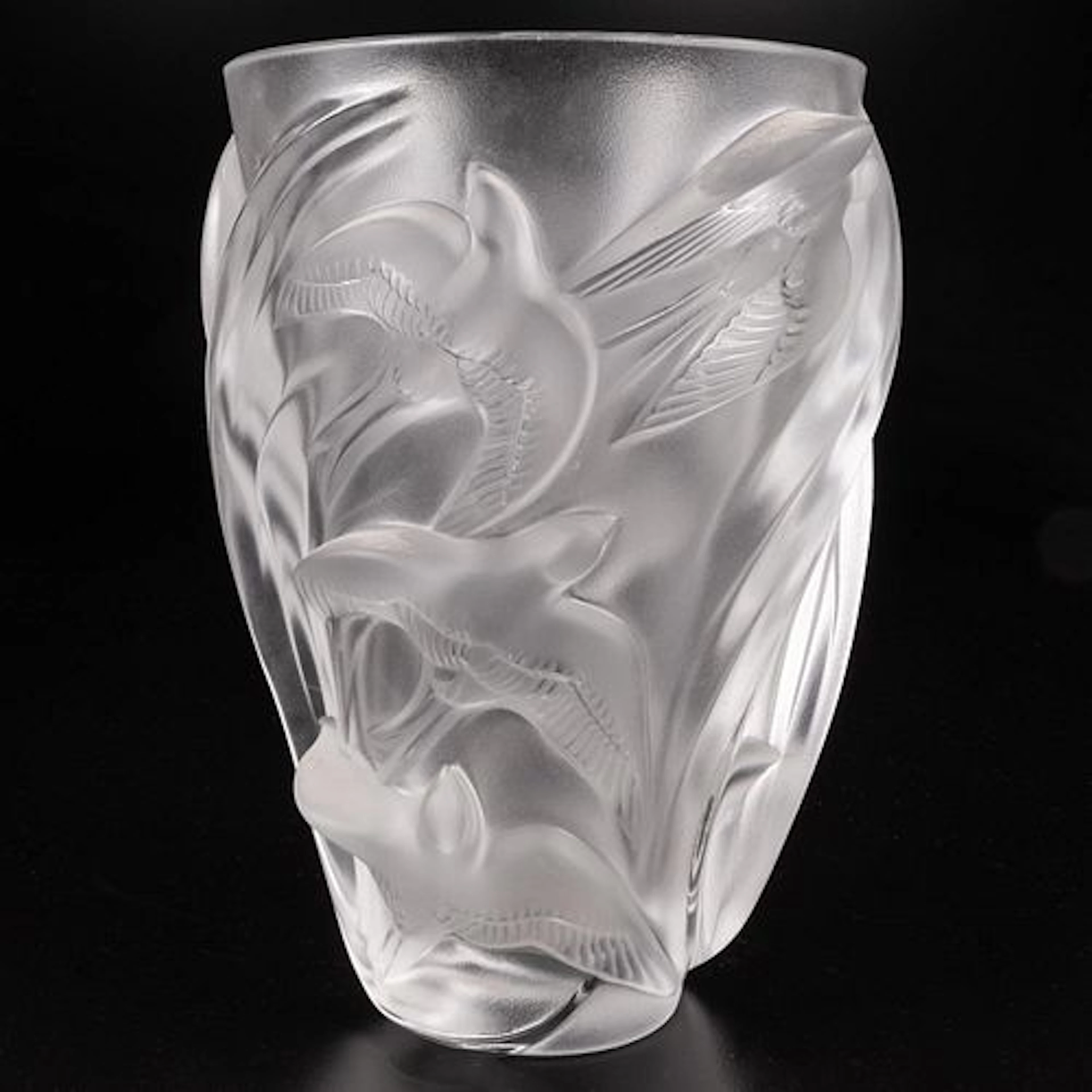 Lalique Martinets Vase