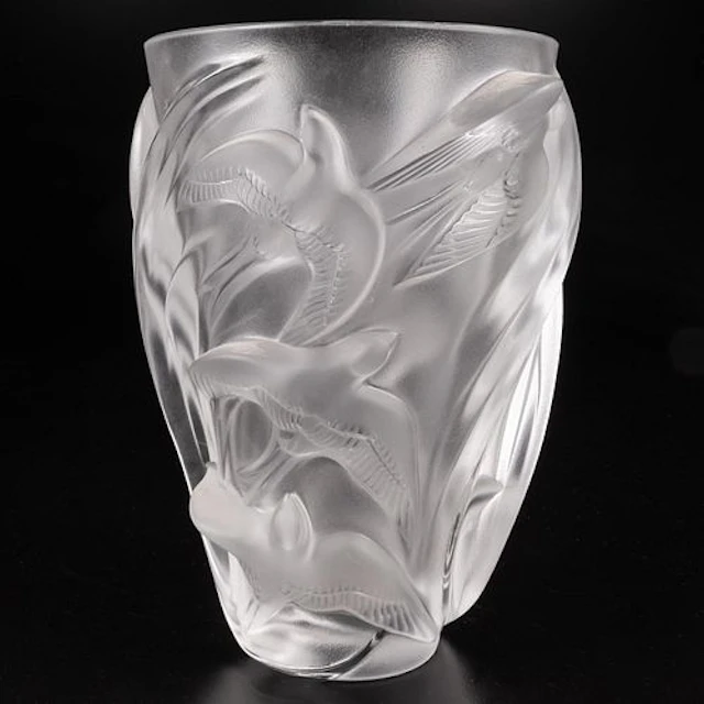 Lalique Martinets Vase