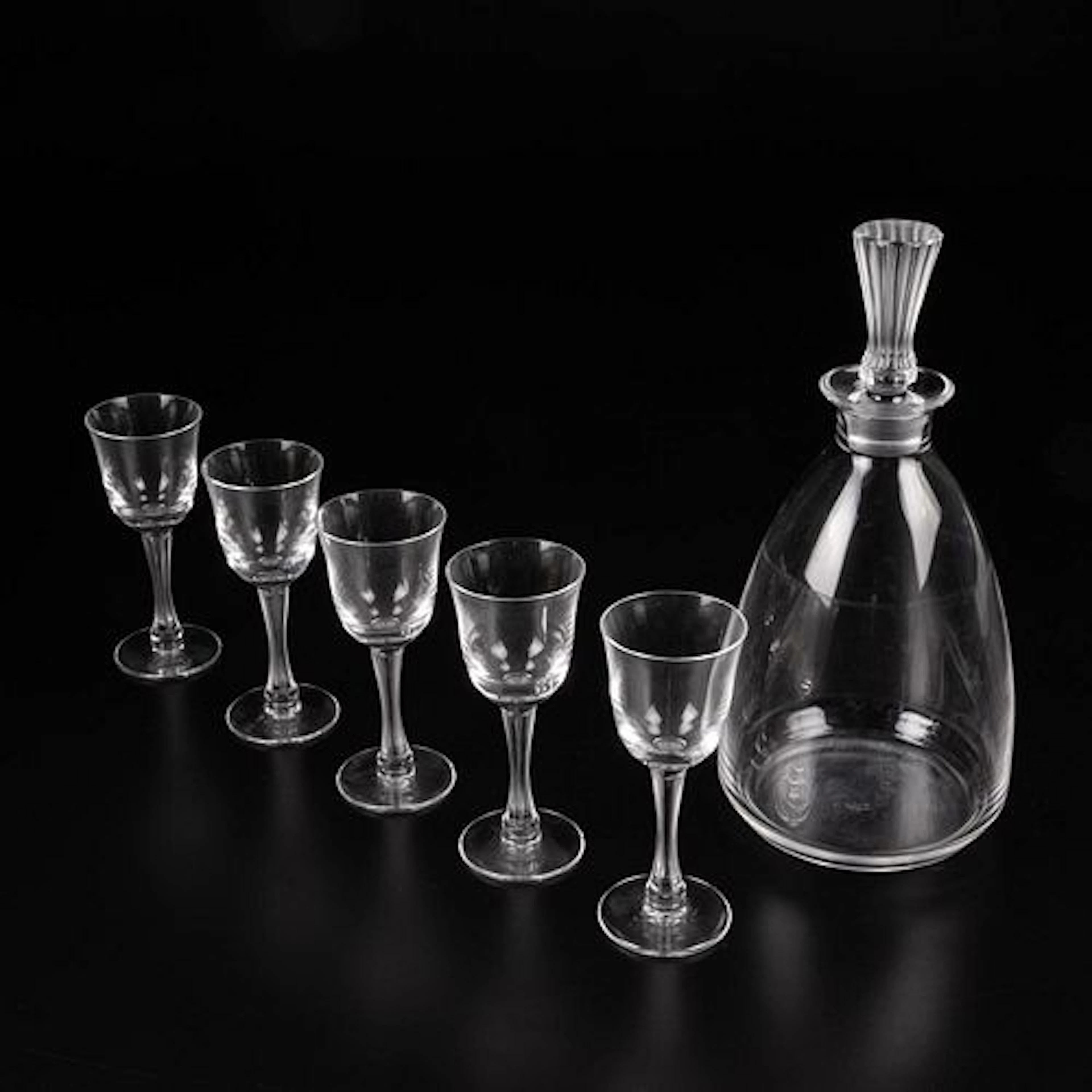 6 Piece Lalique Bersac Decanter and Stemware Set