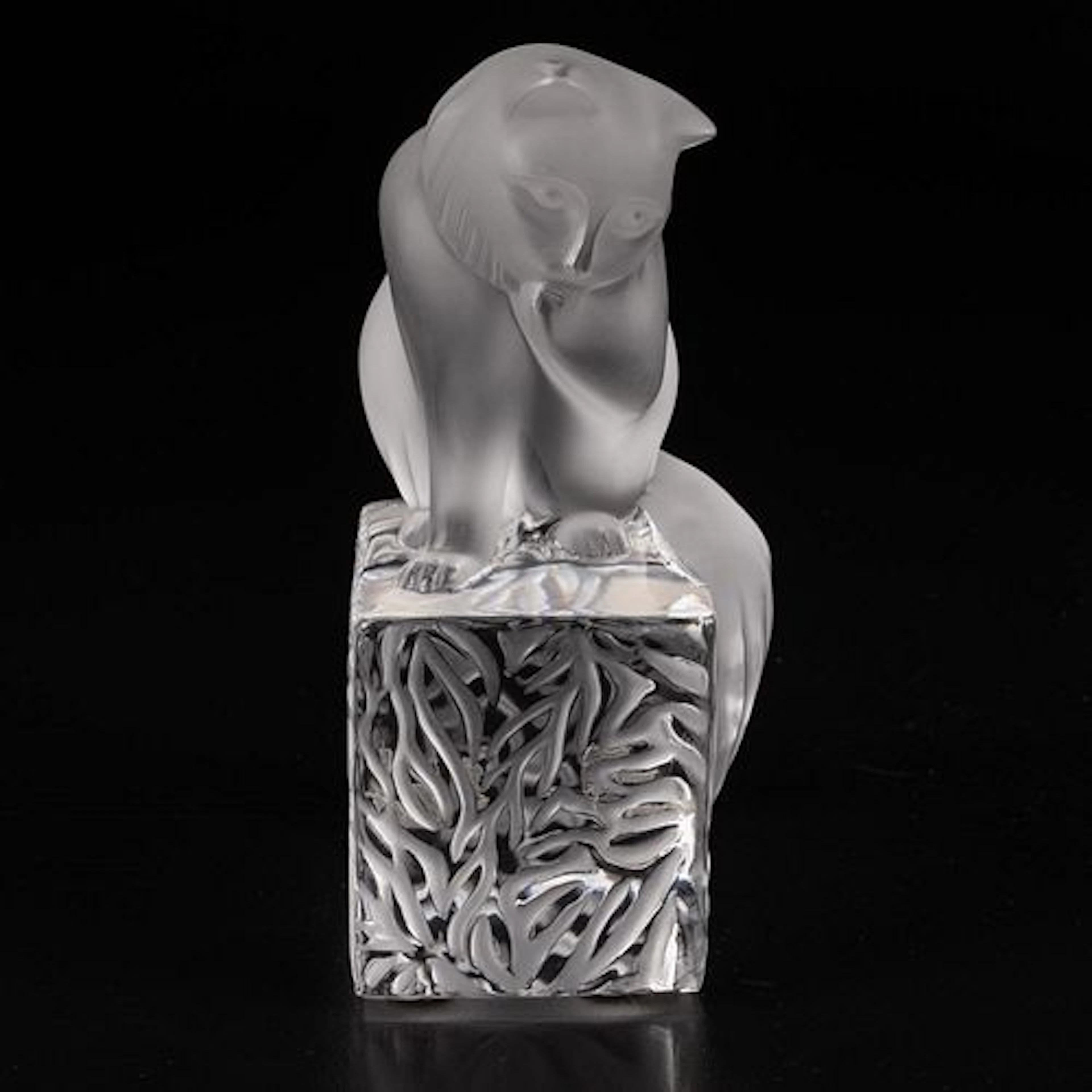 Lalique Doumi Cat Sculpture