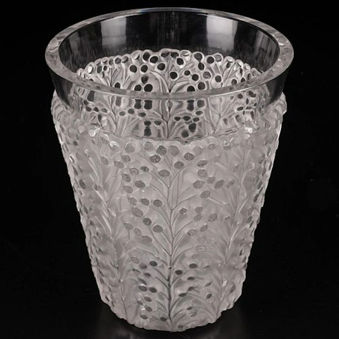 Lalique St. Tropez Vase
