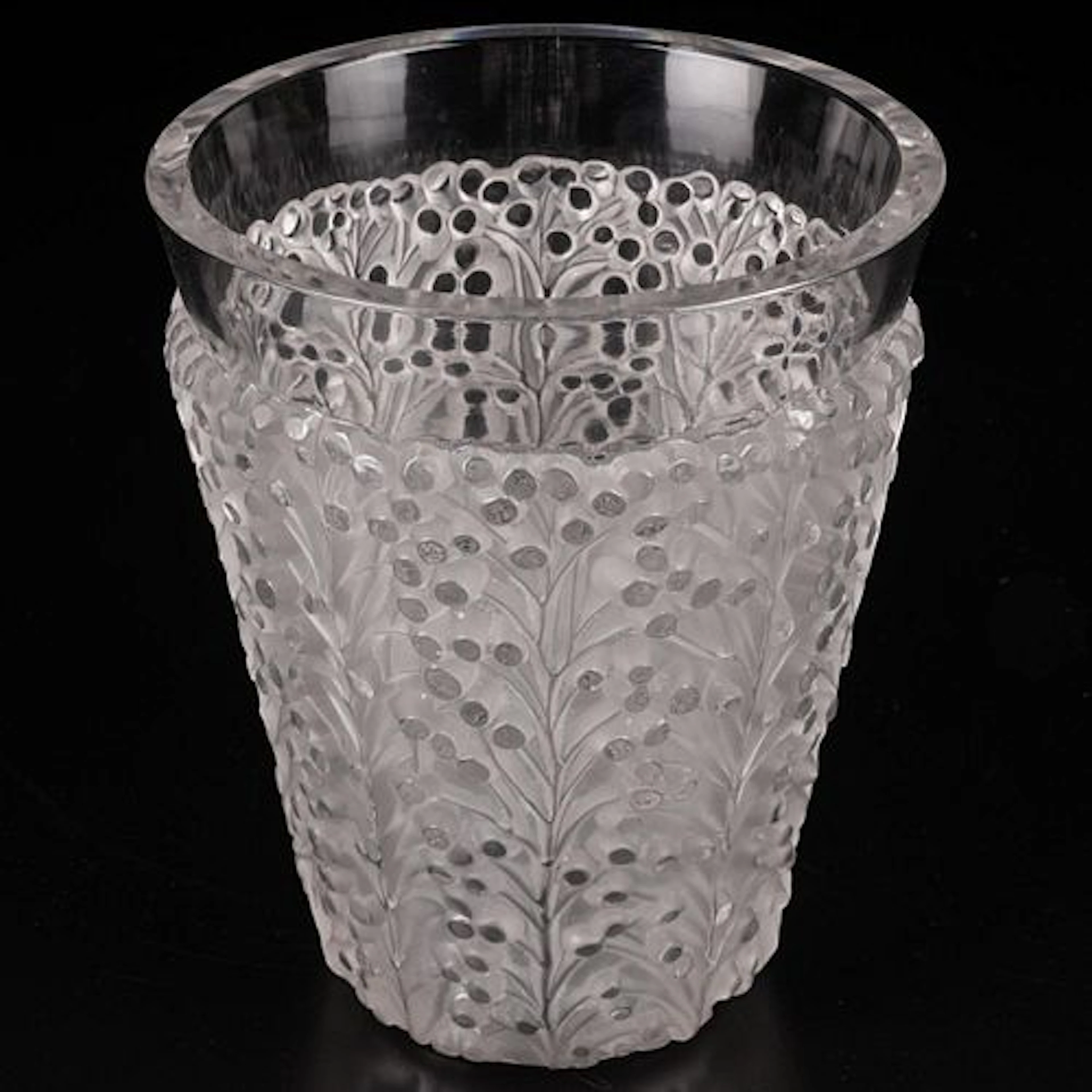 Lalique St. Tropez Vase