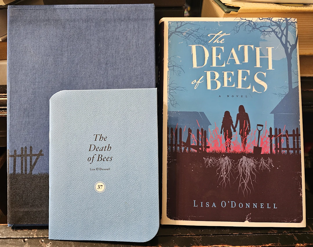 [Signed] [First Edition] Powell's Indiespensables Signed...