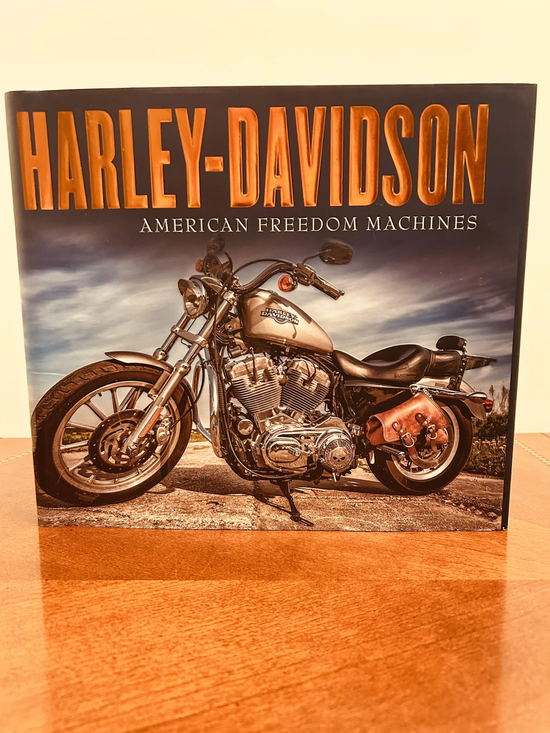 [First Edition] Harley-Davidson: American Freedom Machines [FIRST EDITION